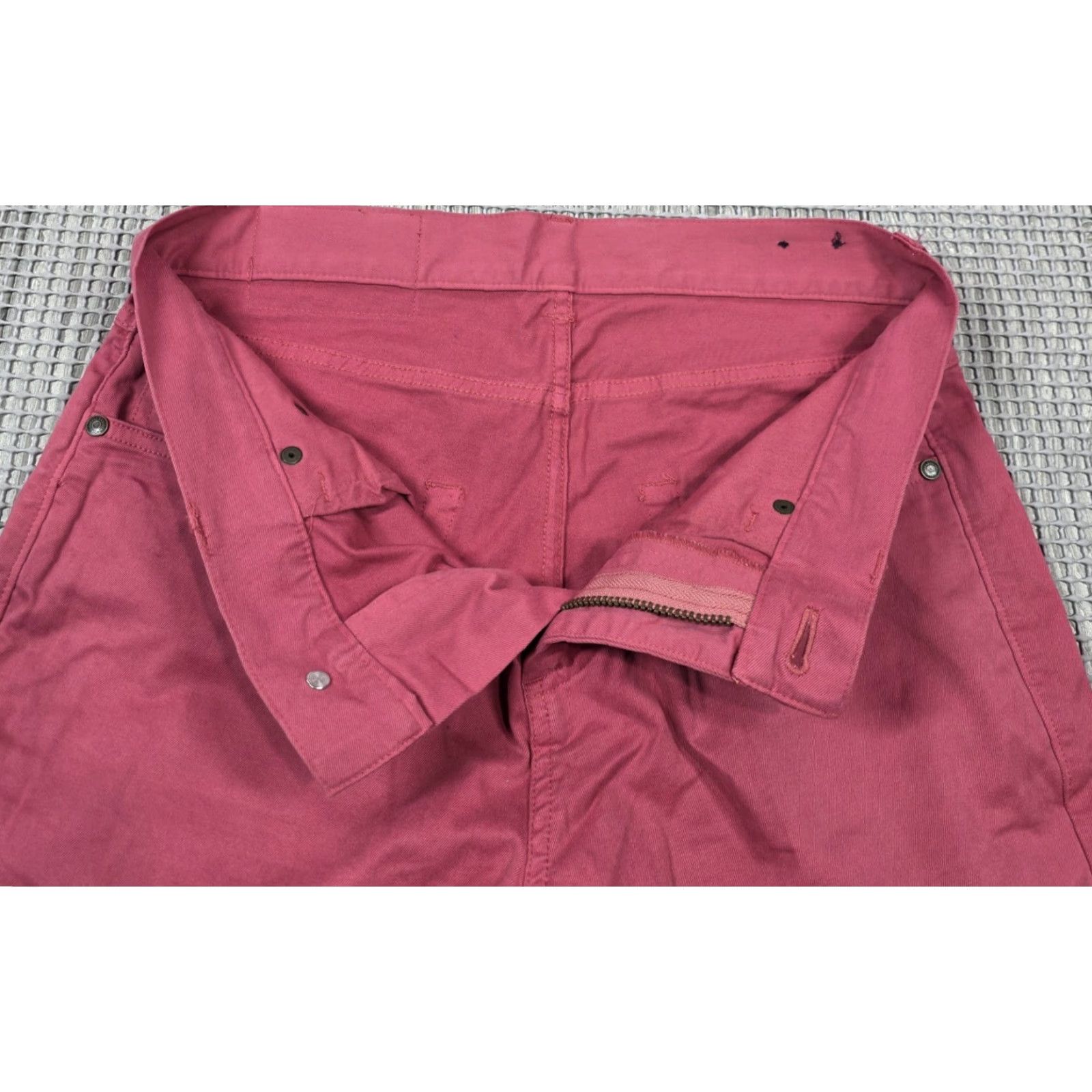 Brooks Brothers Brooks Brothers Twill Pants Mens 30x30 Pink Straight Leg 5 Pocket Stretch Chino Pants Mens Regular Pink 5-Pocket Brooks Brothers Cotton Spandex Size US 30 / EU 46 - 7 Thumbnail