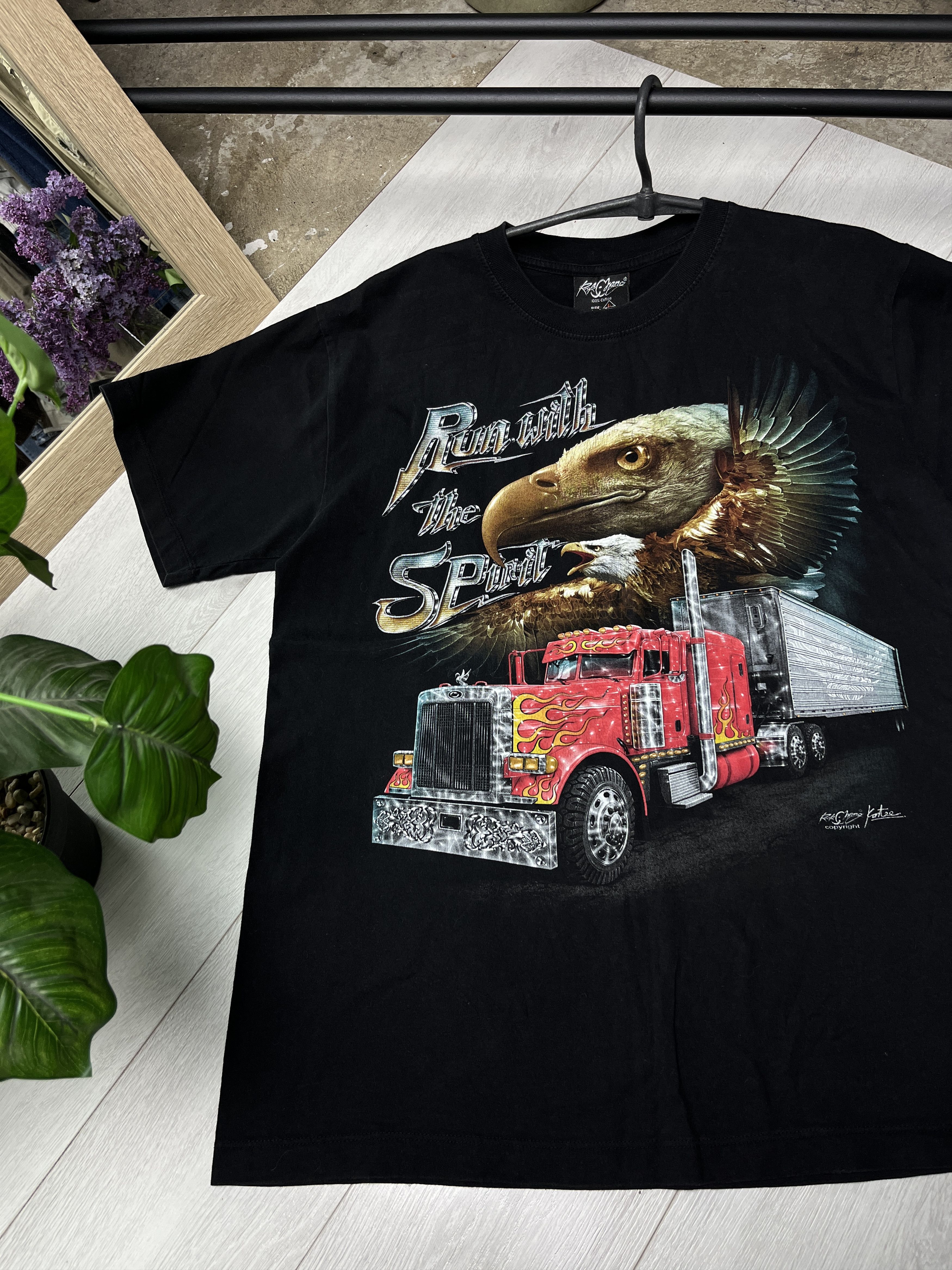 Vintage 2000s FLAME TRUCK & FREE EAGLE "RUN WITH THE SPIRIT" TEE 943 Size US L / EU 52-54 / 3 - 3 Thumbnail