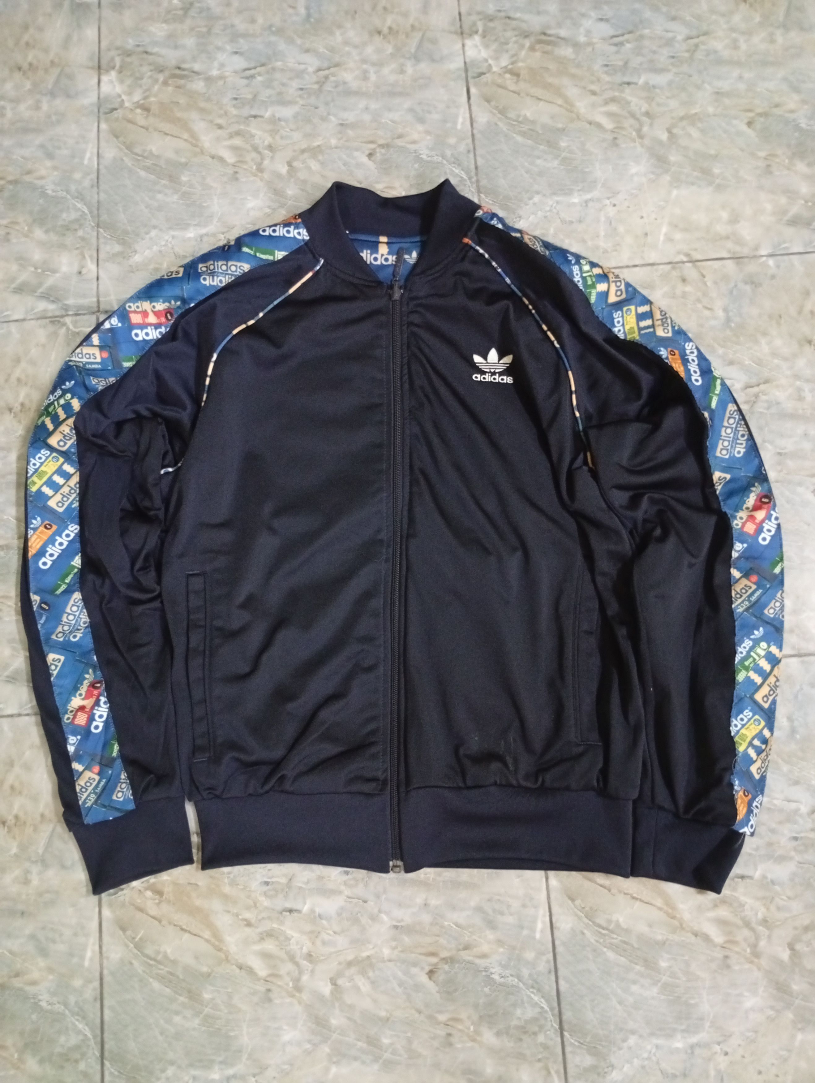 Adidas ADIDAS TRACKTOP X SHOEBOX X REVERSIBLE Size US M / EU 48-50 / 2 - 3 Thumbnail