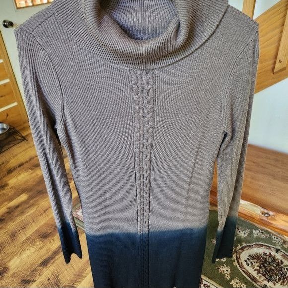 Designer Aventura Ombre Rayon/Nylon Long Sleeve Sz. M Sweater Dress Size M / US 6-8 / IT 42-44 - 2 Thumbnail