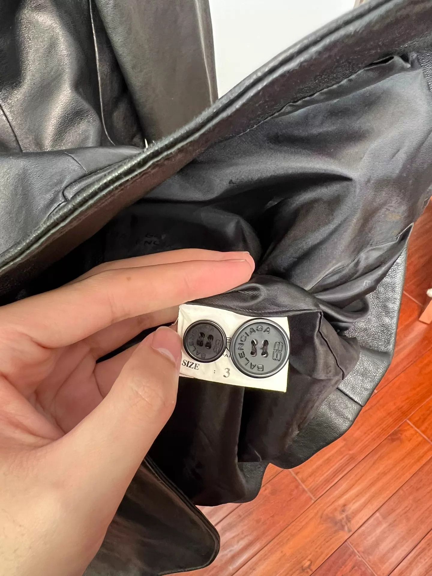 Balenciaga Balenciaga Vintage Sheepskin Tailored Blazer Size 3 Size US L / EU 52-54 / 3 - 6 Thumbnail