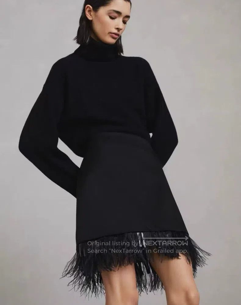Brunello Cucinelli Brunello Cucinelli Feather Sequin Skirt Size 25" / US 0 / IT 36 - 1 Thumbnail