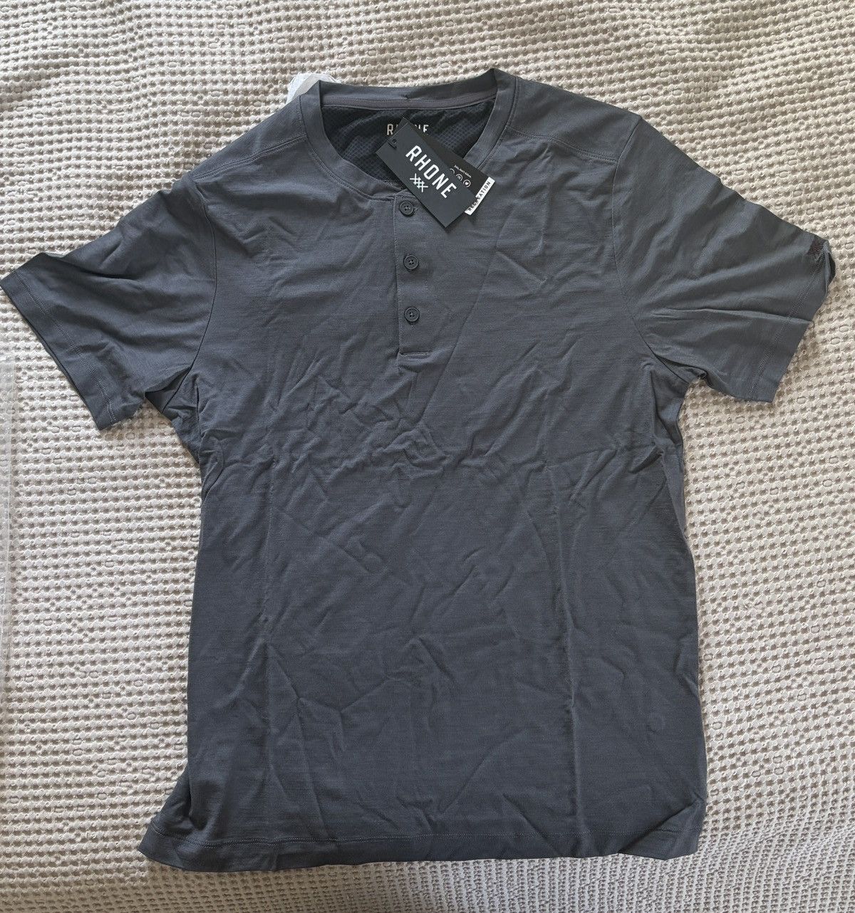 Rhone (NWT) Rhone Short Sleeve Merino Wool Henley, M, Dark Gray Size US M / EU 48-50 / 2 - 1 Thumbnail