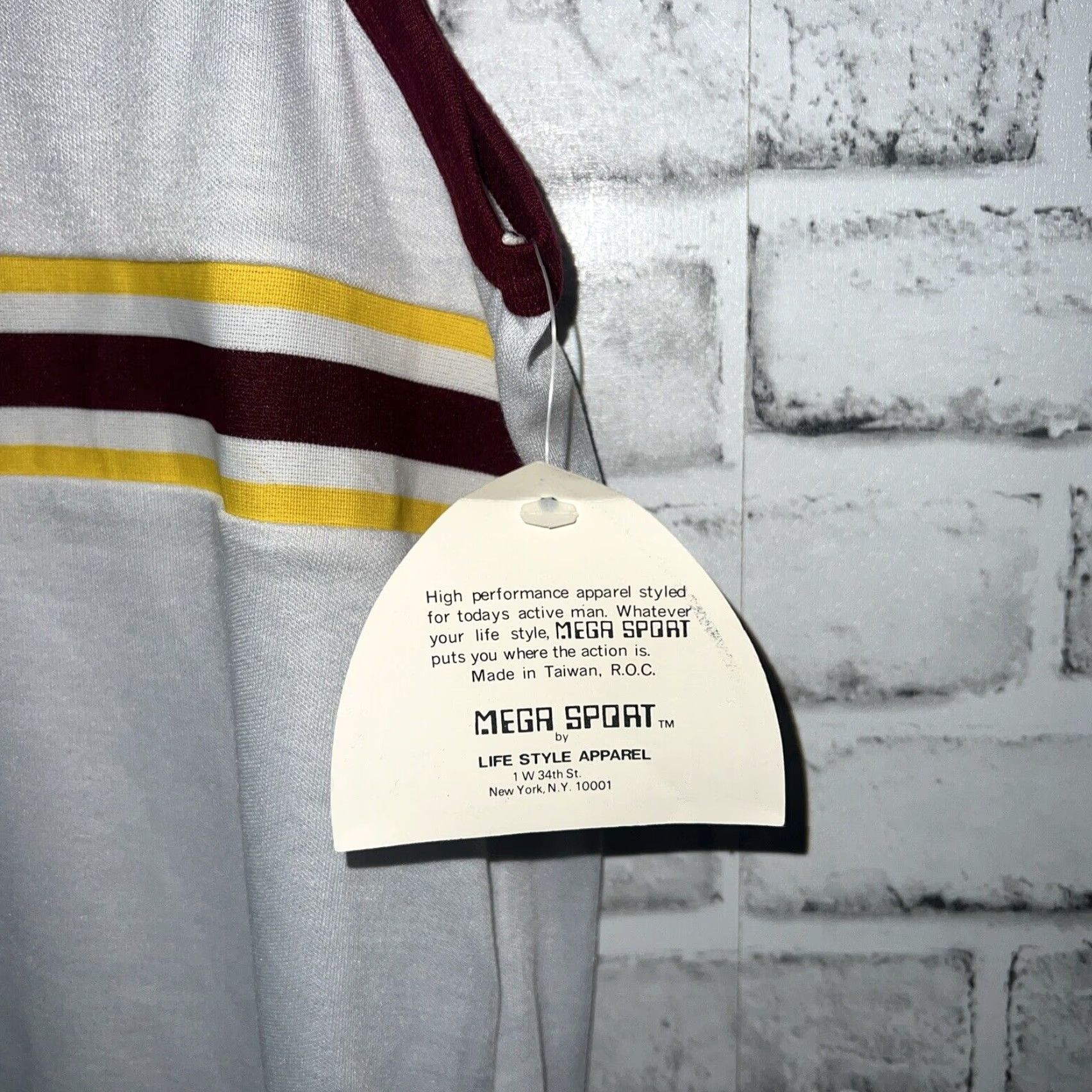 Omega VTG NWT Tank Sports Sleeveless Shirt Mens Size L White T-Shirt Gym Tee Size US L / EU 52-54 / 3 - 2 Thumbnail