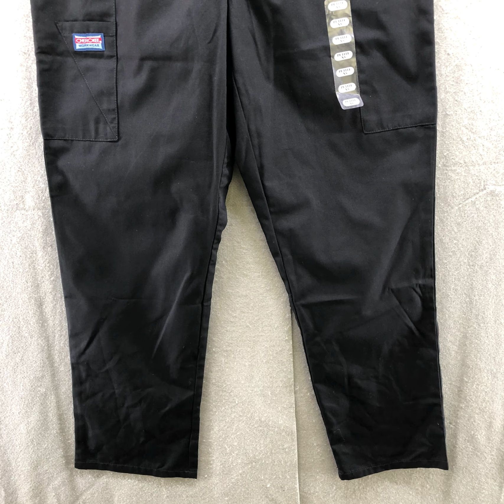 Cherokee Cherokee NWT Utility Scrub Pants Black Womens XS PXP Petite XSP Uniform Workwear Scrubs Pants Pockets Polyester Blend Pull On Size 26" / US 2 / IT 38 - 4 Thumbnail
