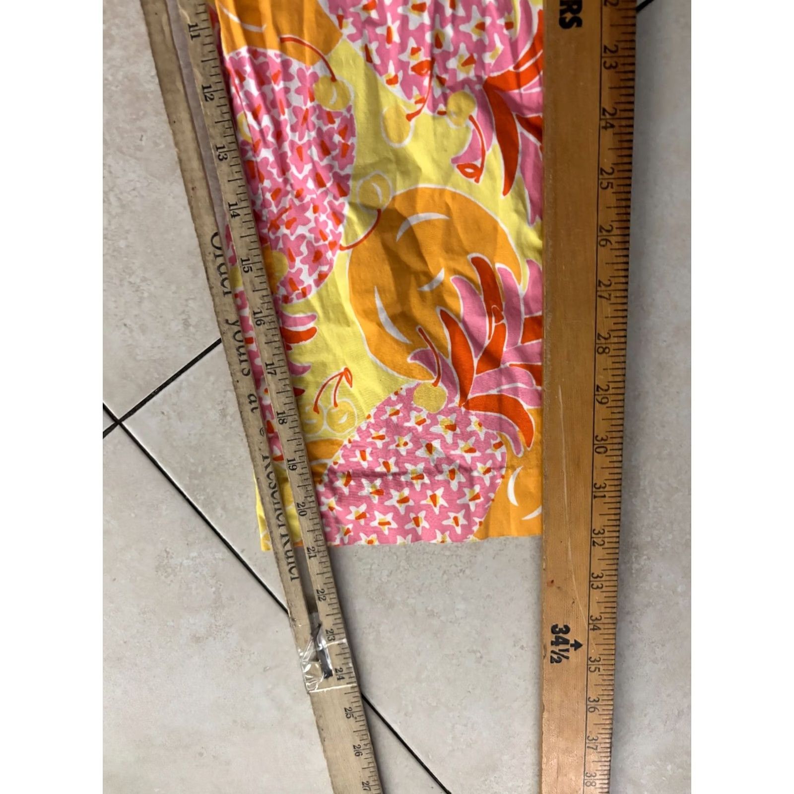 Lilly Pulitzer Lilly Pulitzer Pants Women's 8 Colorful Pineapple Print Tropical Beach Casual Party Travel Stretch Pockets Capri Size 30" / US 8 / IT 44 - 7 Thumbnail