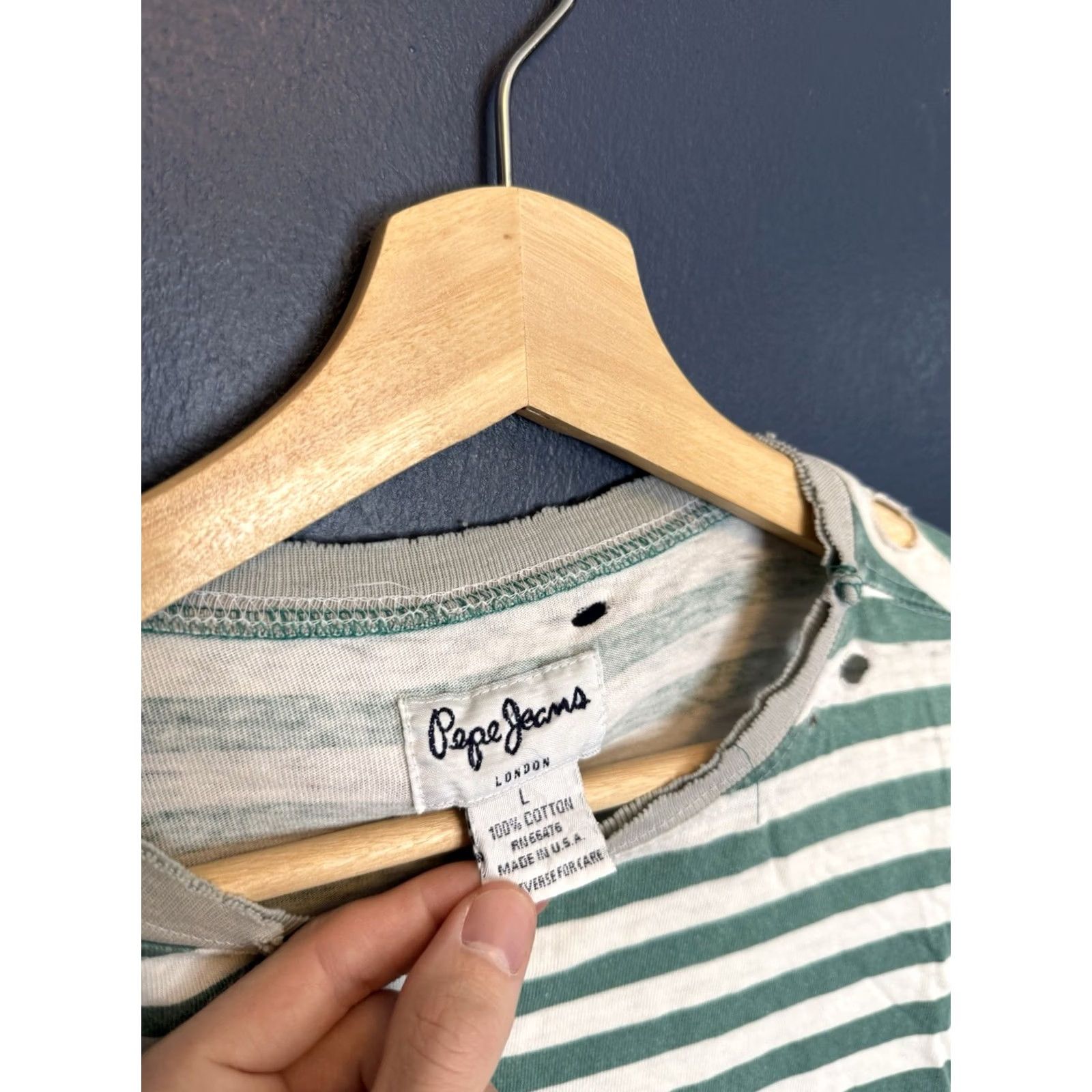Pepe Jeans VINTAGE Pepe Jeans T-Shirt Shirt Large Men Green 90s Cotton Distressed Stipe 6/10 Sz Large Women? Size US L / EU 52-54 / 3 - 2 Thumbnail