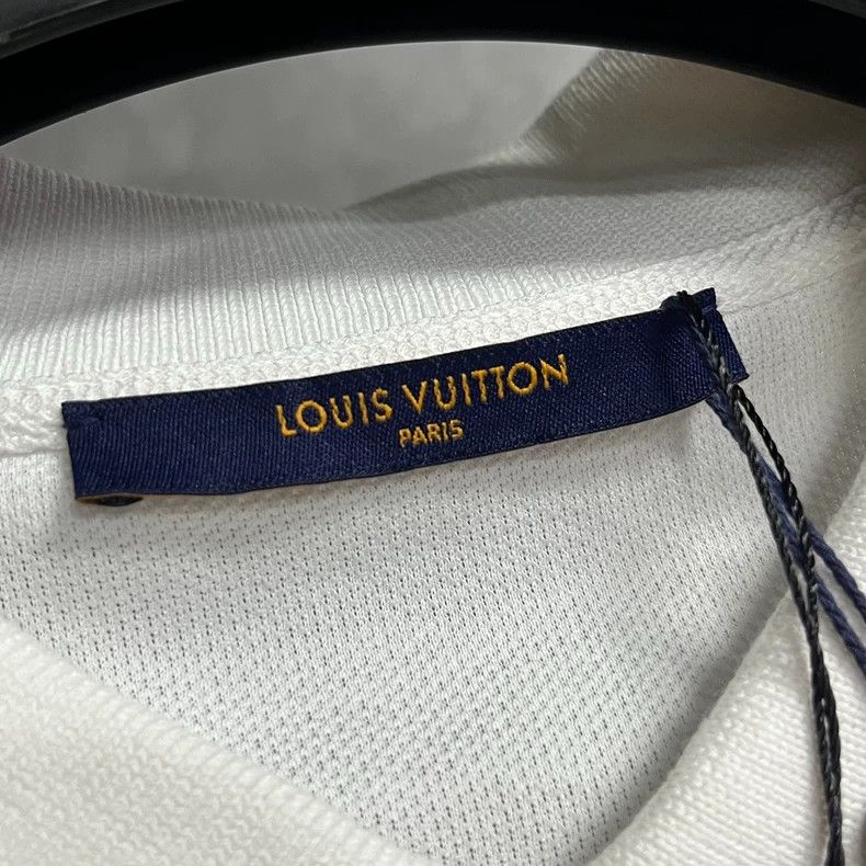 Louis Vuitton Louis Vuitton White Solid Logo Embroidered Straight Short Size US XL / EU 56 / 4 - 3 Thumbnail