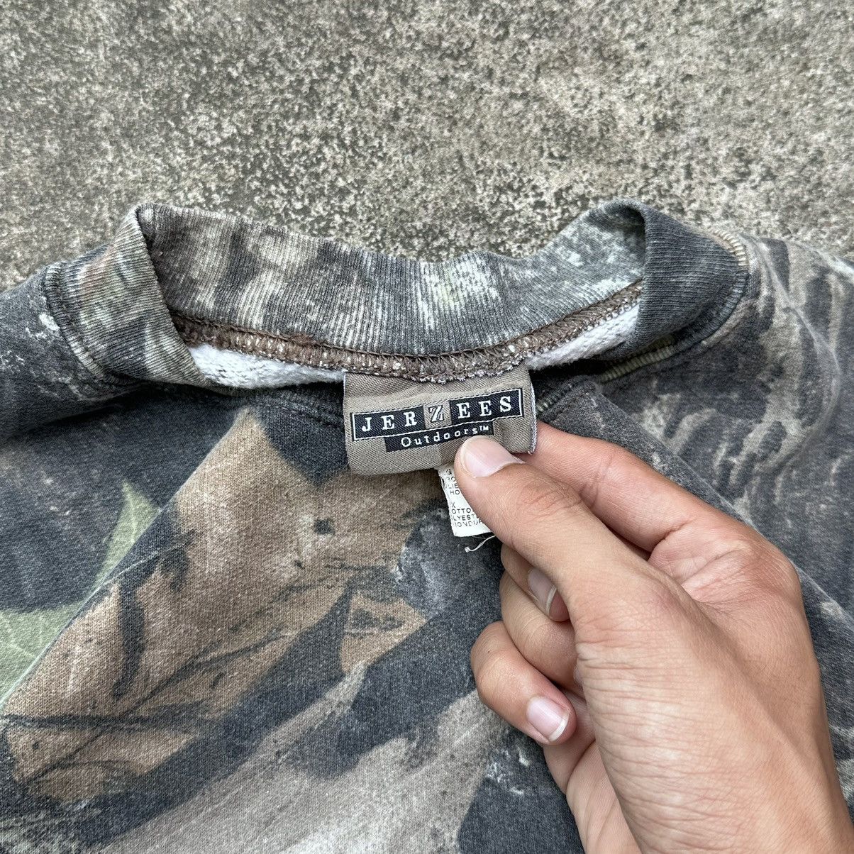 Realtree Crazy Vintage Carhartt Style Boxy Realtree Camo Crewneck Size US XXL / EU 58 / 5 - 2 Thumbnail