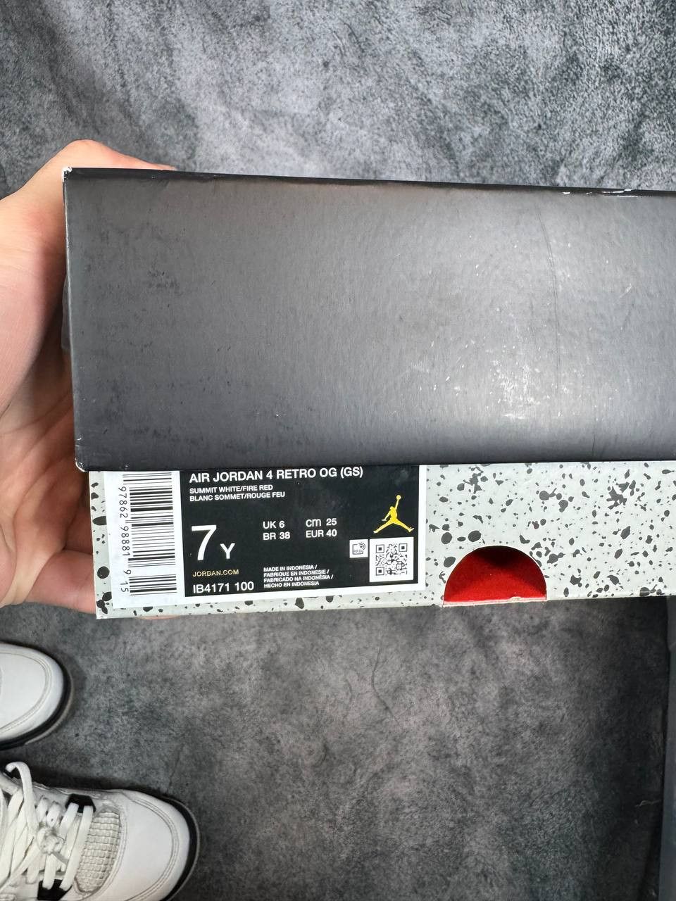 Jordan Brand Size 7 | Jordan 4 White Cement With Box | Pre-Owned Size US 7 / EU 40 - 5 Thumbnail