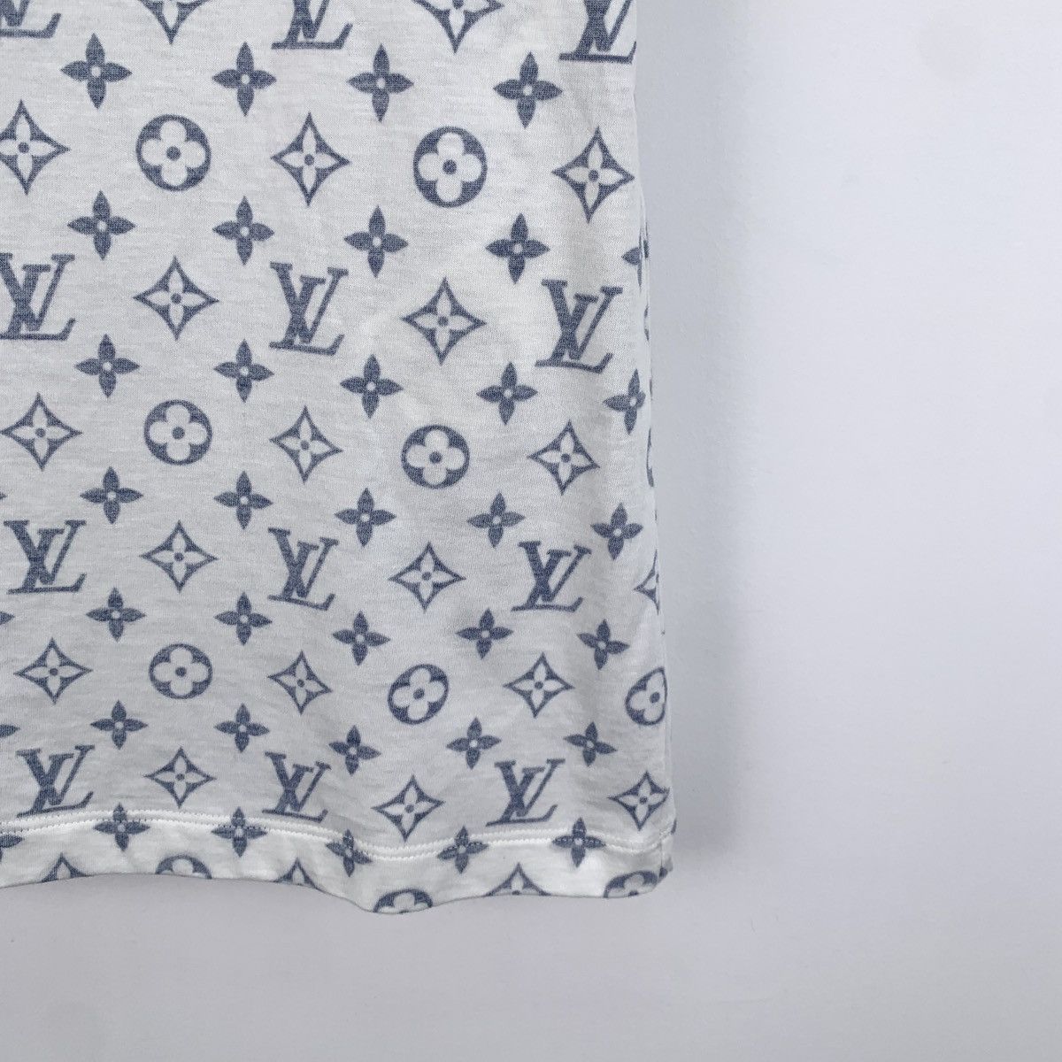 Louis Vuitton Louis Vuitton All Over Monogram Print Short Sleeve K26WX Size S / US 4 / IT 40 - 4 Thumbnail