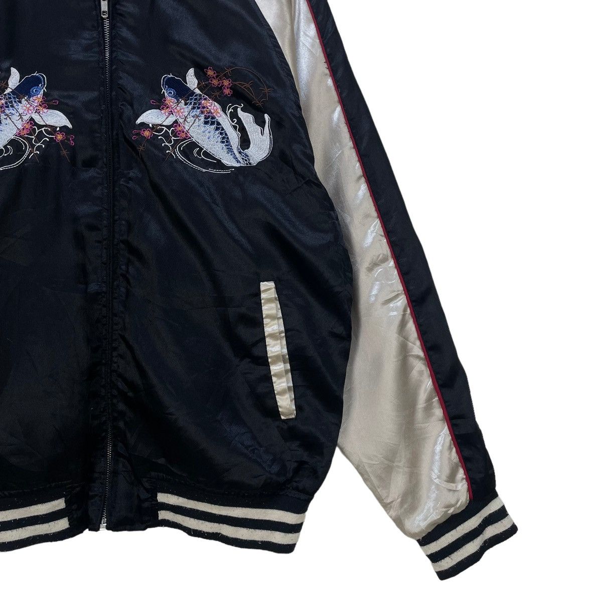 Japanese Brand 🔥Vintage Sukajan Embroidered Koi Jacket Size US M / EU 48-50 / 2 - 6 Thumbnail