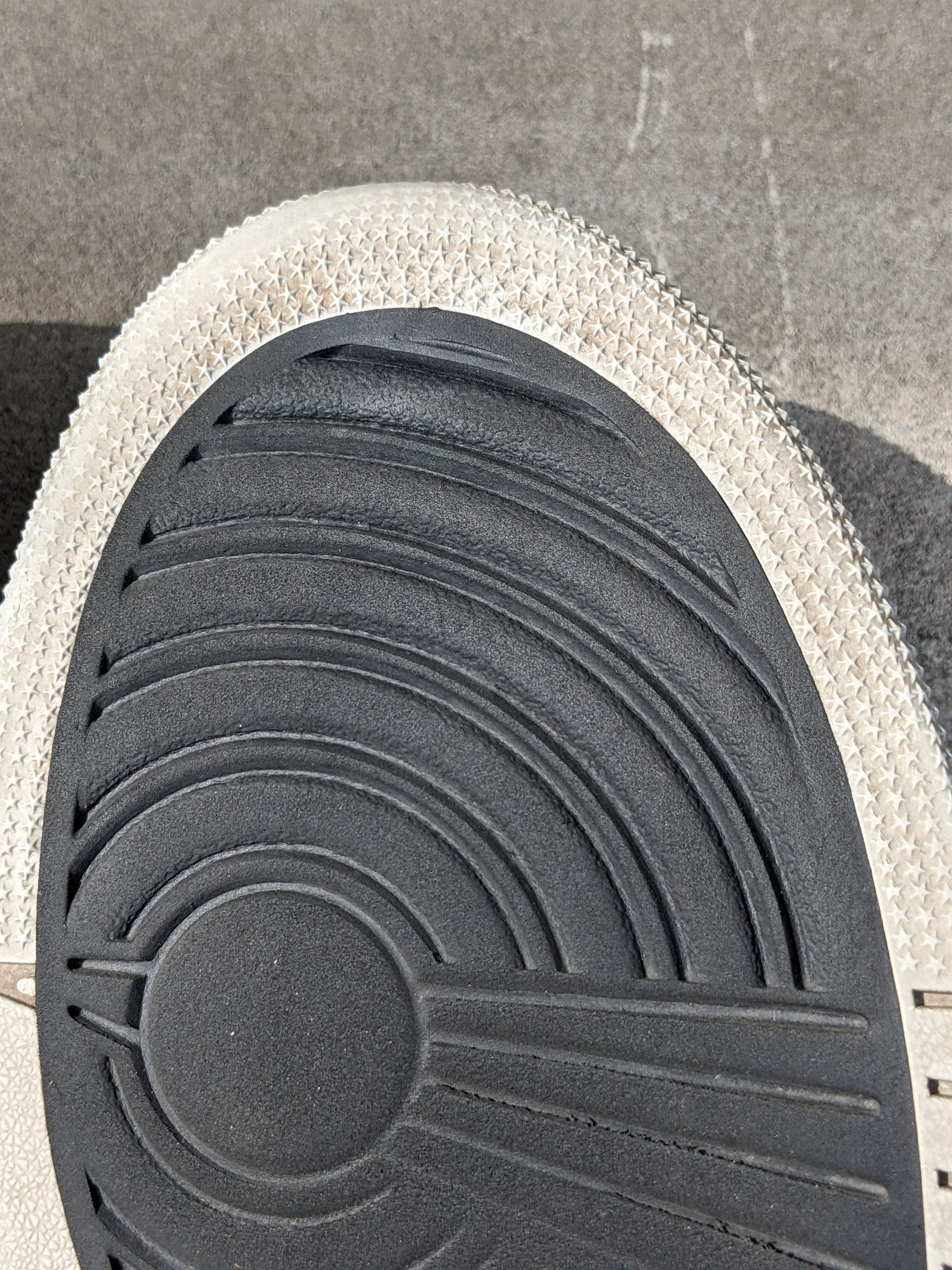 Jordan Brand × Nike Air Jordan 1 Zoom CMFT Black Light Smoke (CT0978-001) Size 9 Size US 9 / EU 42 - 11 Thumbnail