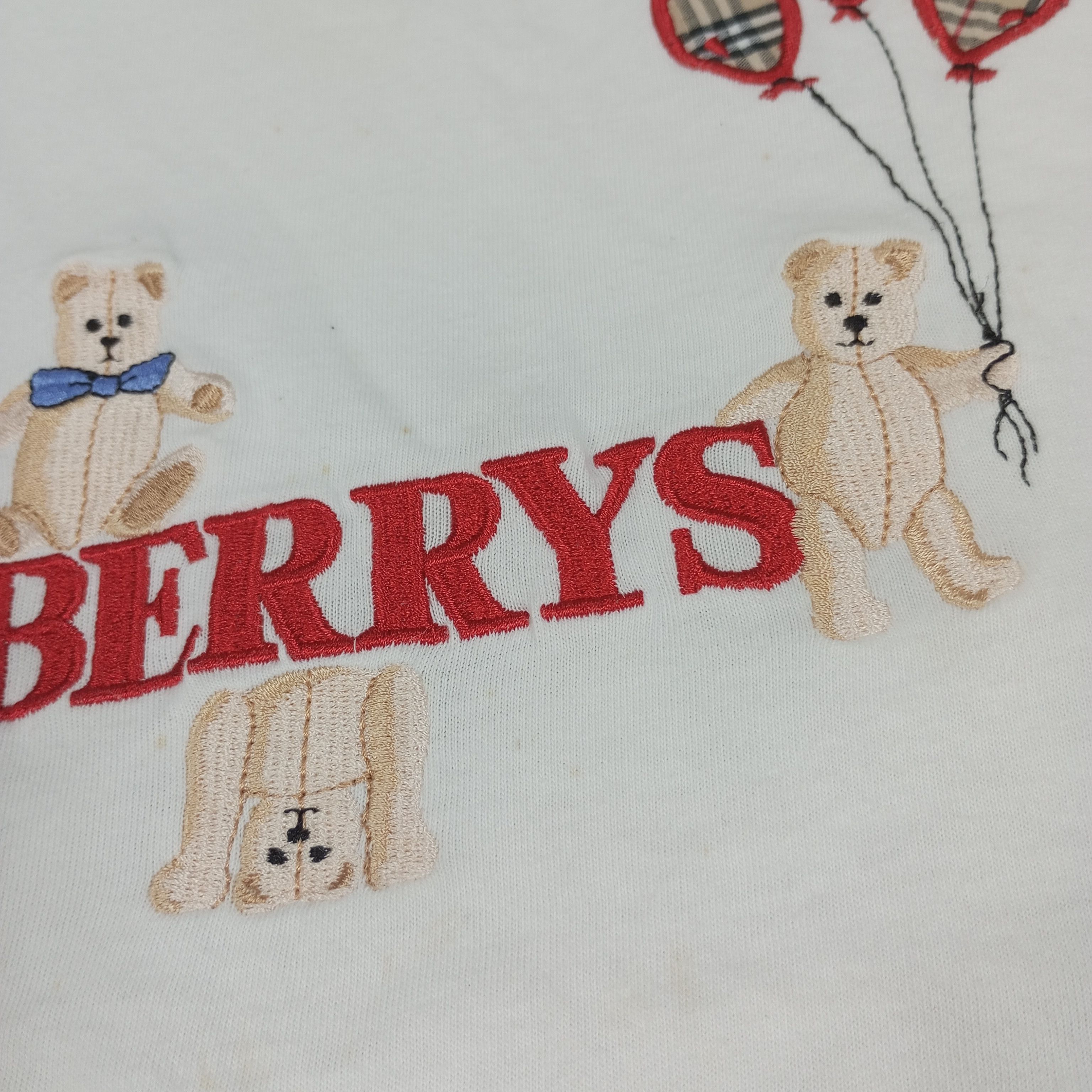 Burberry Burberrys Luxury Brand Fashion Style Tshirt Size US L / EU 52-54 / 3 - 11 Thumbnail