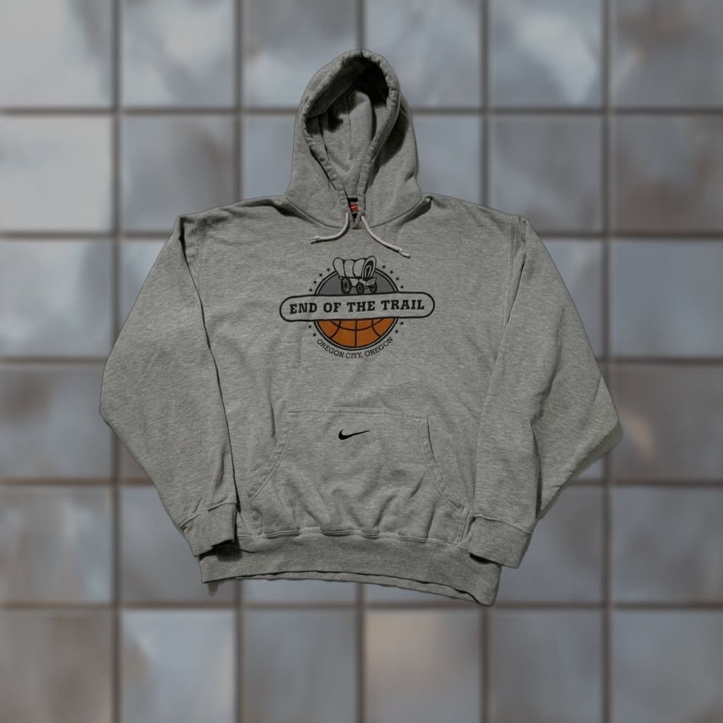 Nike VINTAGE Nike End Of The Trail Oregon City Basketball Center Swoosh Hoodie L Mens Gray City 90s Size US L / EU 52-54 / 3 - 1 Thumbnail