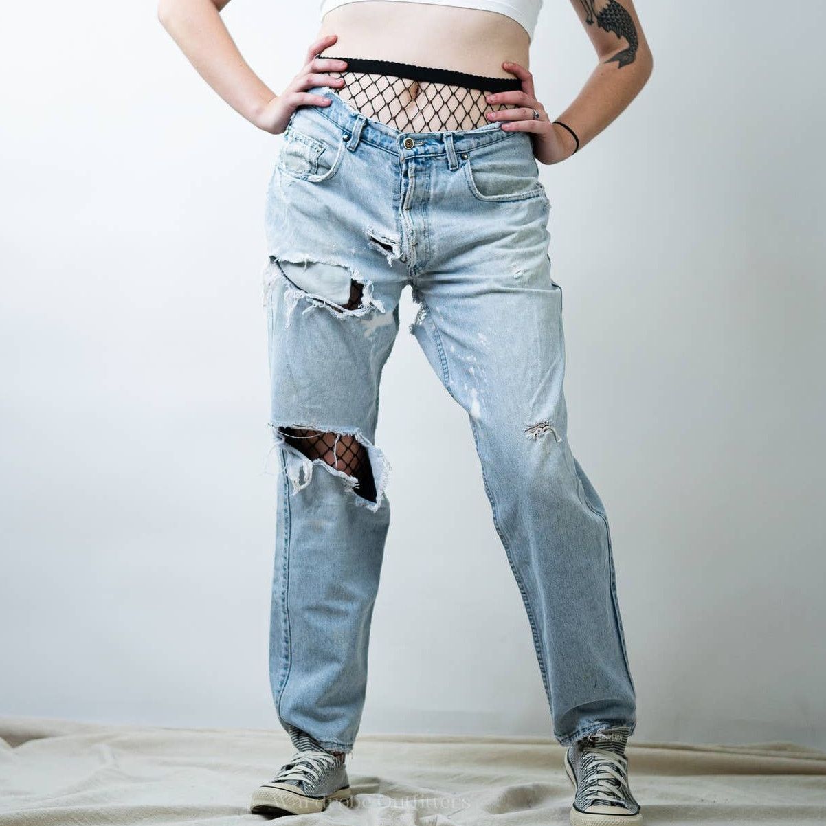 Levi's Vtg90s THRASHED Ripped Distressed Levi Silvertab Baggy Jeans Size 30" / US 8 / IT 44 - 3 Thumbnail