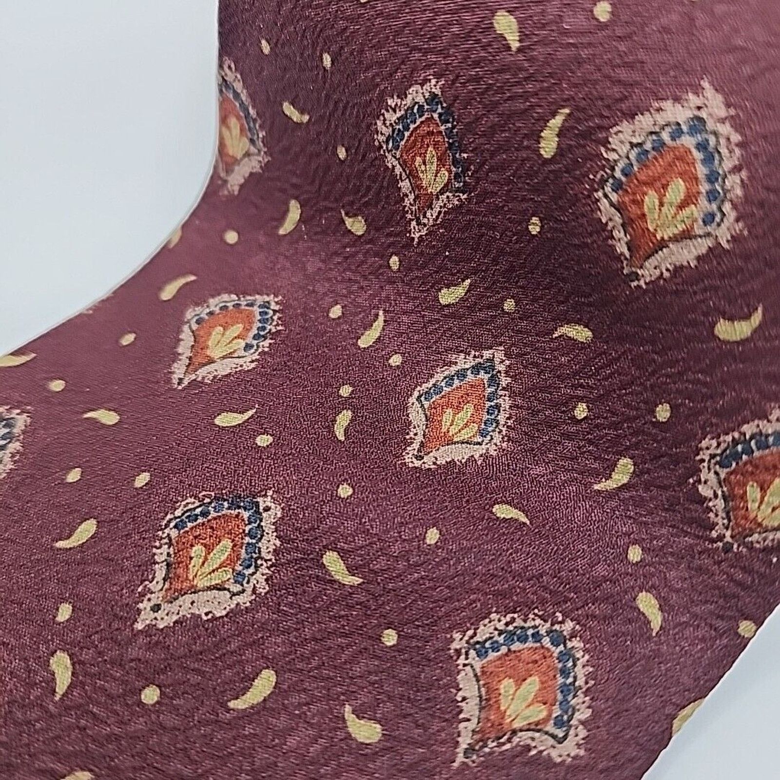 Joseph Abboud Joseph Abboud Maroon Red Silk Necktie - Made in Italy Size ONE SIZE - 4 Thumbnail