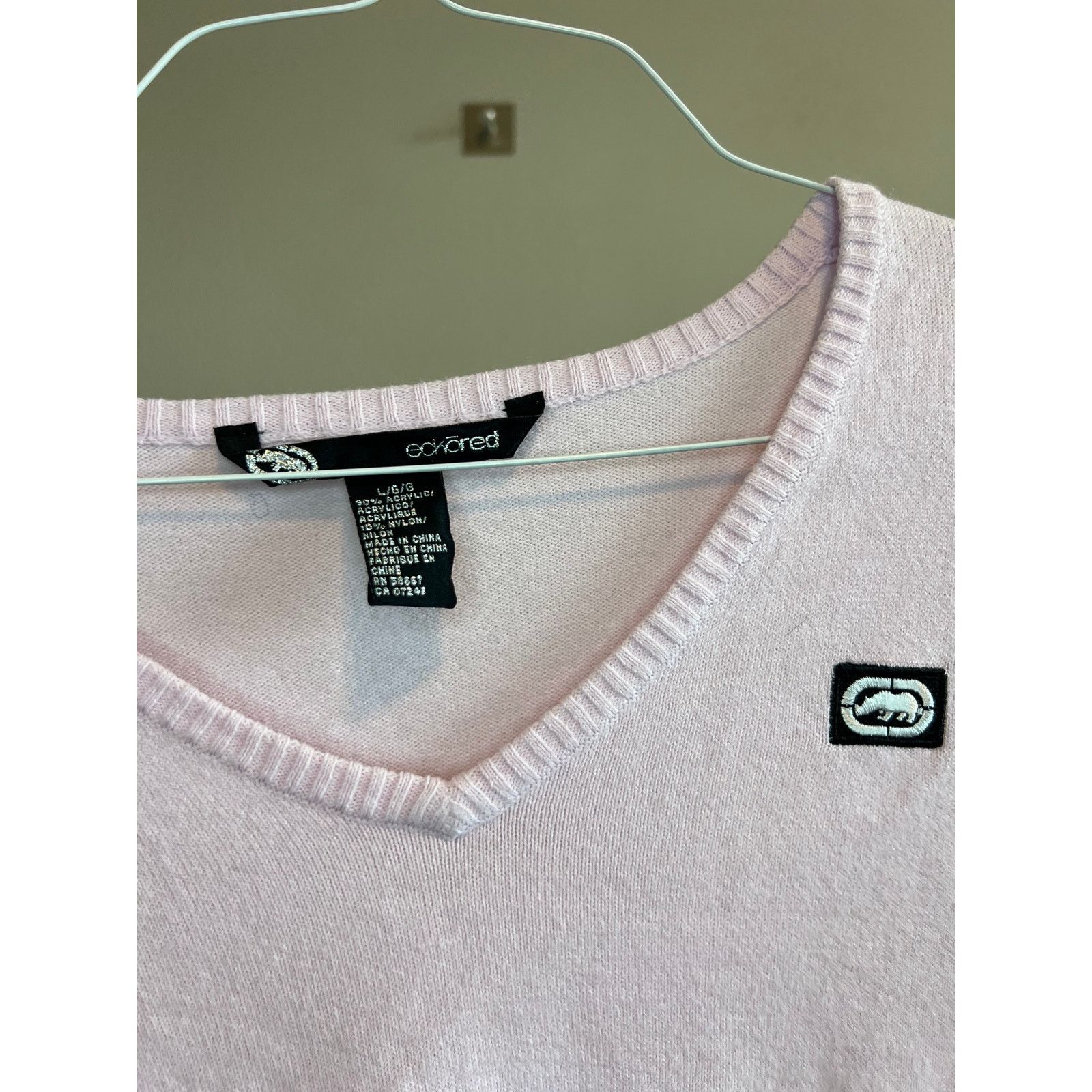Ecko Unltd. Pink Y2K Ecko Fitted V-Neck long sleeve soft knit sweater Size L / US 10 / IT 46 - 3 Thumbnail