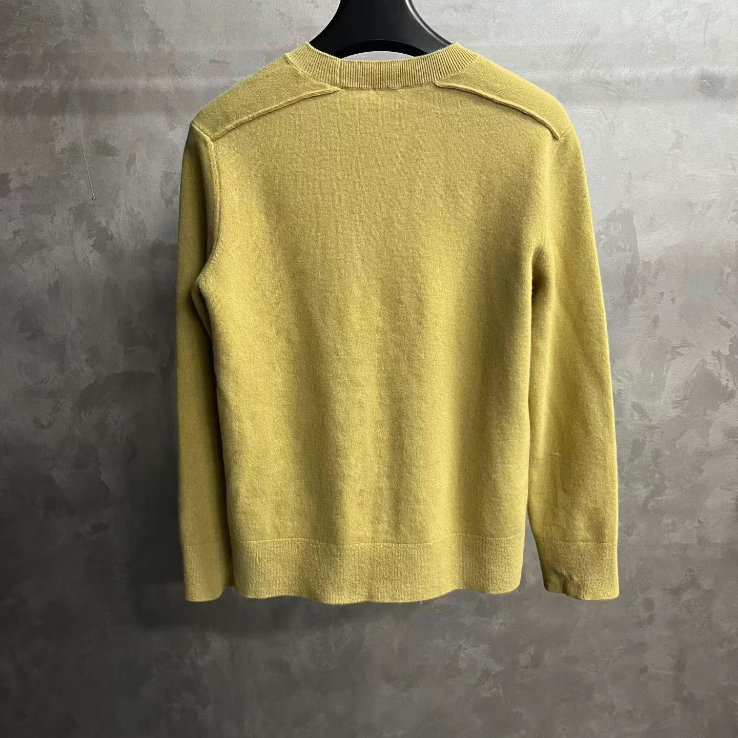 Burberry Burberry Sandy Beige Wool Crewneck Sweater M Size US M / EU 48-50 / 2 - 2 Thumbnail