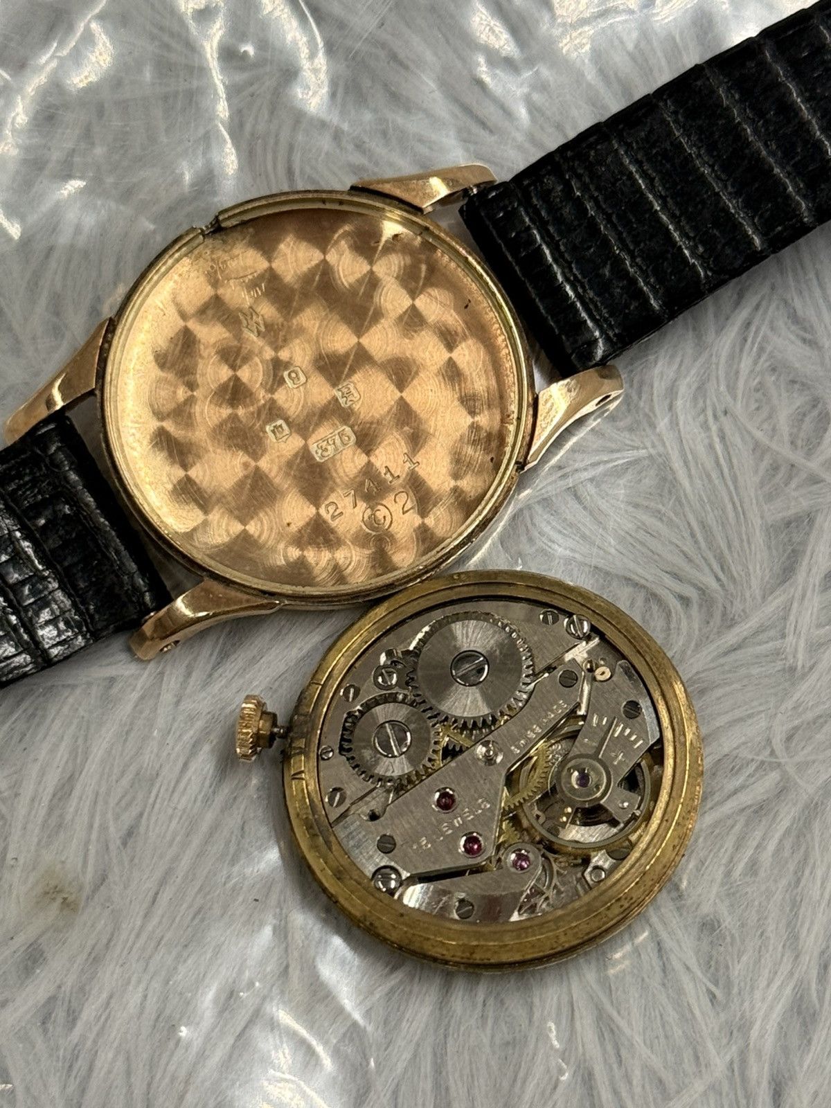 Vintage Vintage 1970’s EVERITE 15 jewels Manual Watch 9CT. Gold Size ONE SIZE - 16 Thumbnail