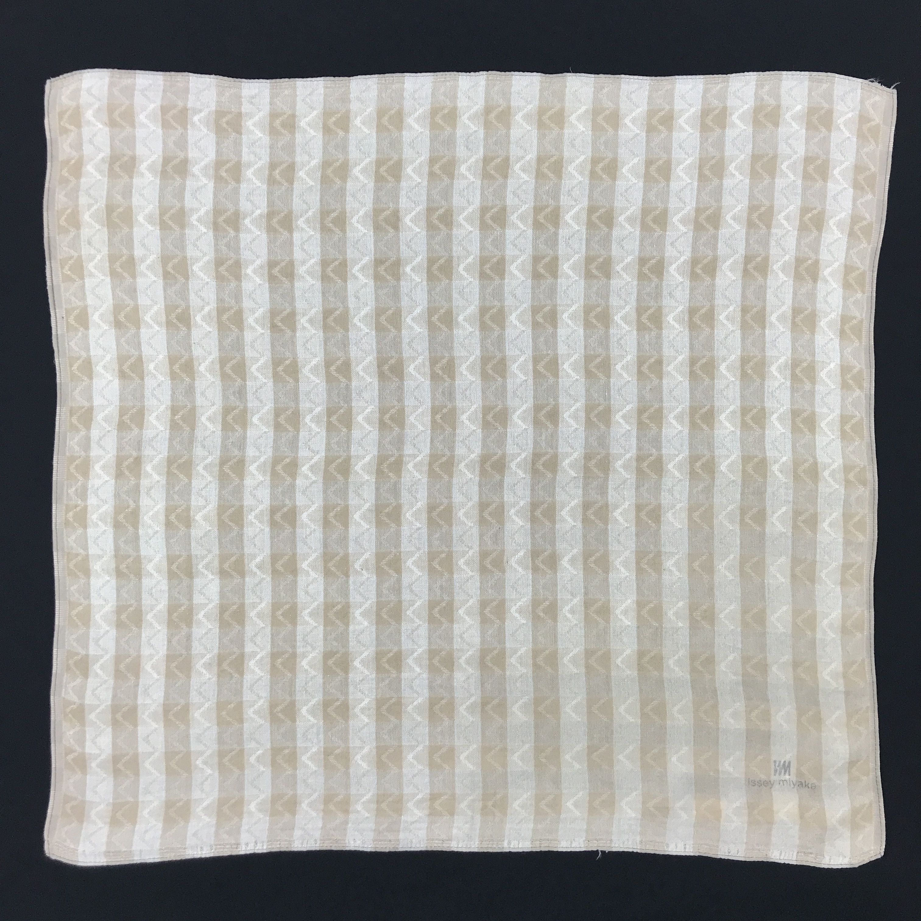 Issey Miyake × Japanese Brand × Vintage Issey Miyaki Embroidery Bandana Neckerchief Handkerchief Size ONE SIZE - 1 Thumbnail