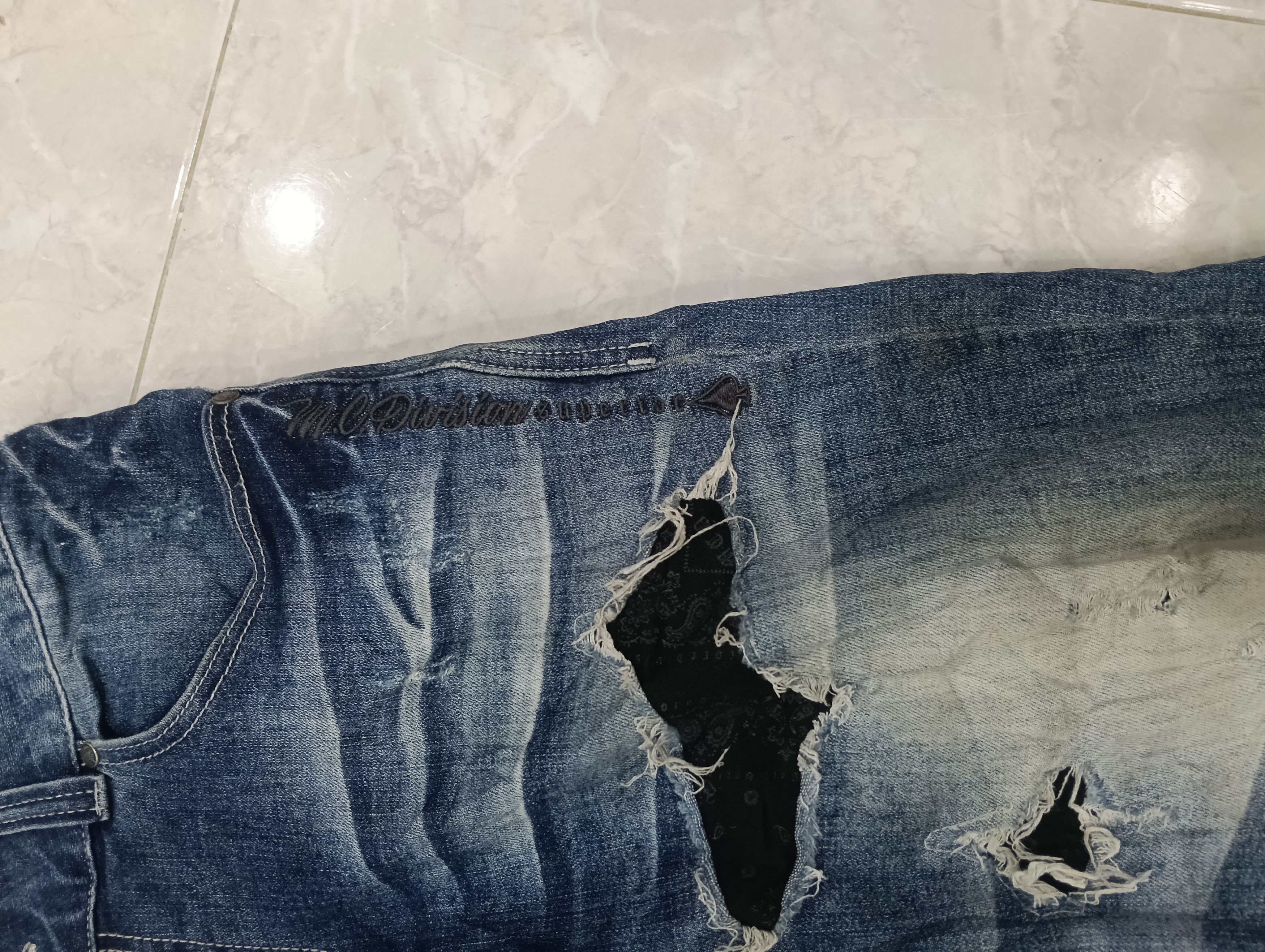 Japanese Brand More Core Division Distressed Style Size US 34 / EU 50 - 7 Thumbnail