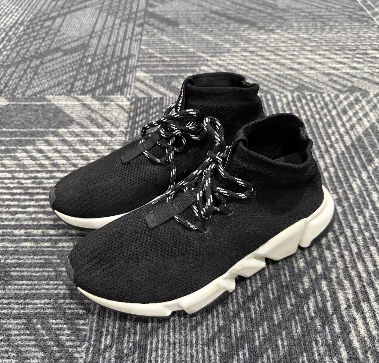 Balenciaga Balenciaga Speed Sneakers J42 Size US 7 / EU 40 - 1 Thumbnail