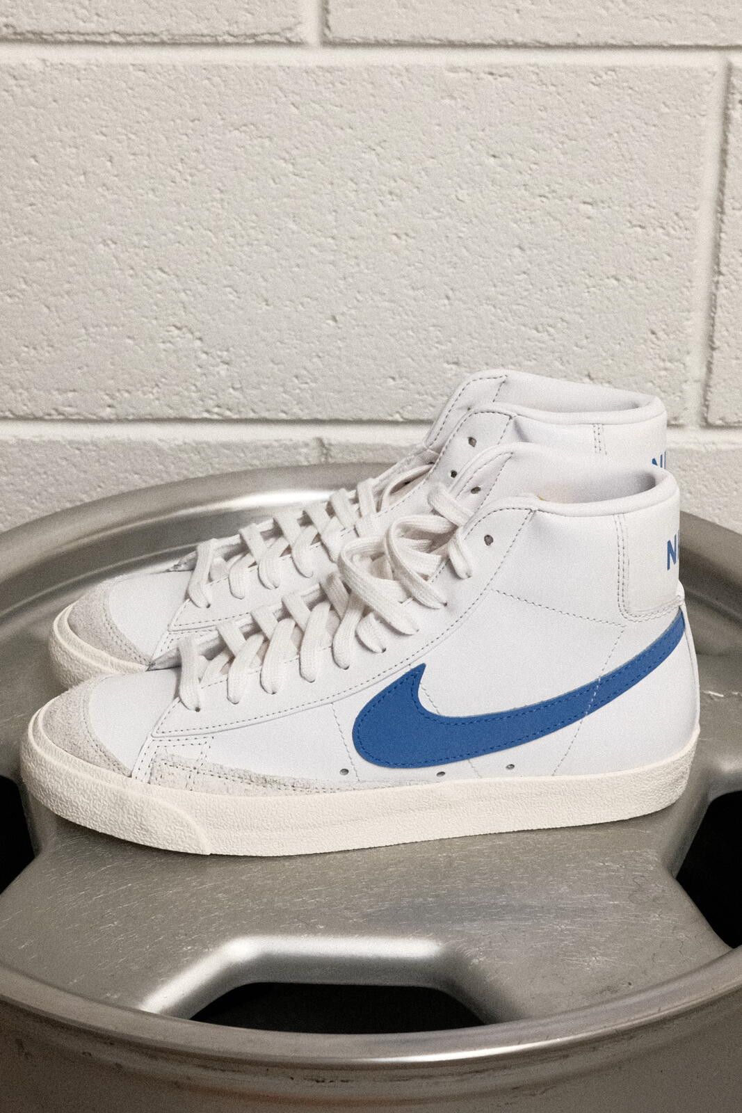 Nike Nike Blazer Mid White and Blue Sneakers US MEN 8.5 Size US 9 / EU 42 - 4 Thumbnail