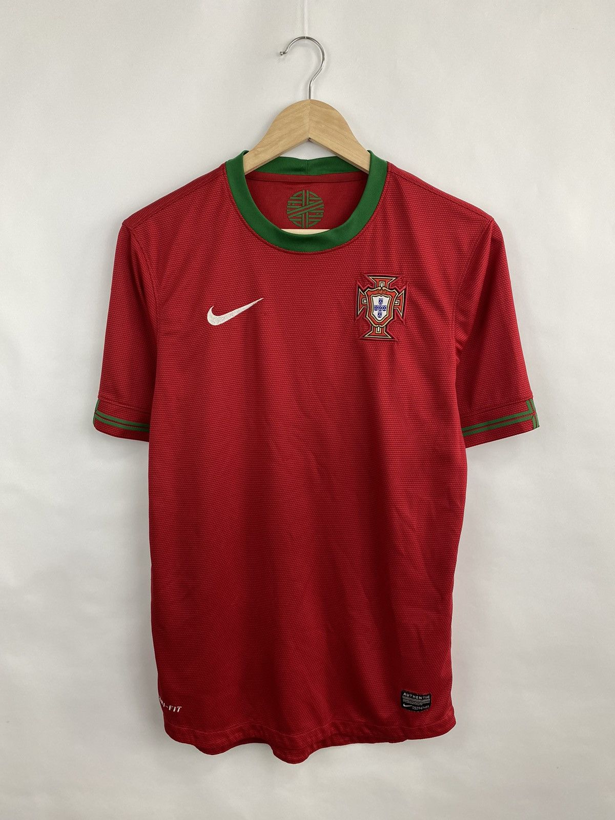 Nike 🇵🇹 Vintage 2012 Nike Portugal Soccer Jersey T-Shirt Y2K Rare Size US S / EU 44-46 / 1 - 3 Thumbnail