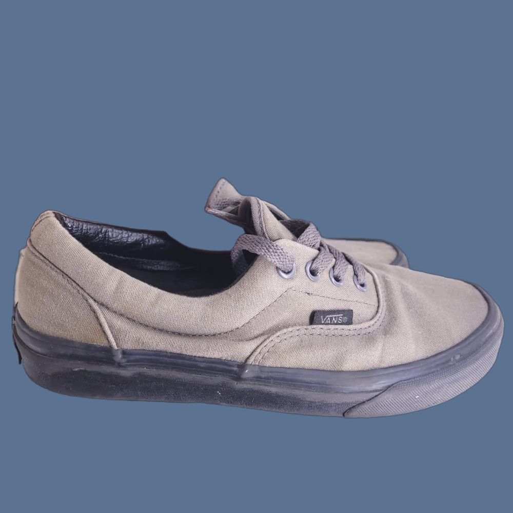 Vans VANS Shoes Womens 7.5 Mens 6 Gray Low Top Canvas Skate Casual Sneakers Size M / US 6-8 / IT 42-44 - 1 Thumbnail