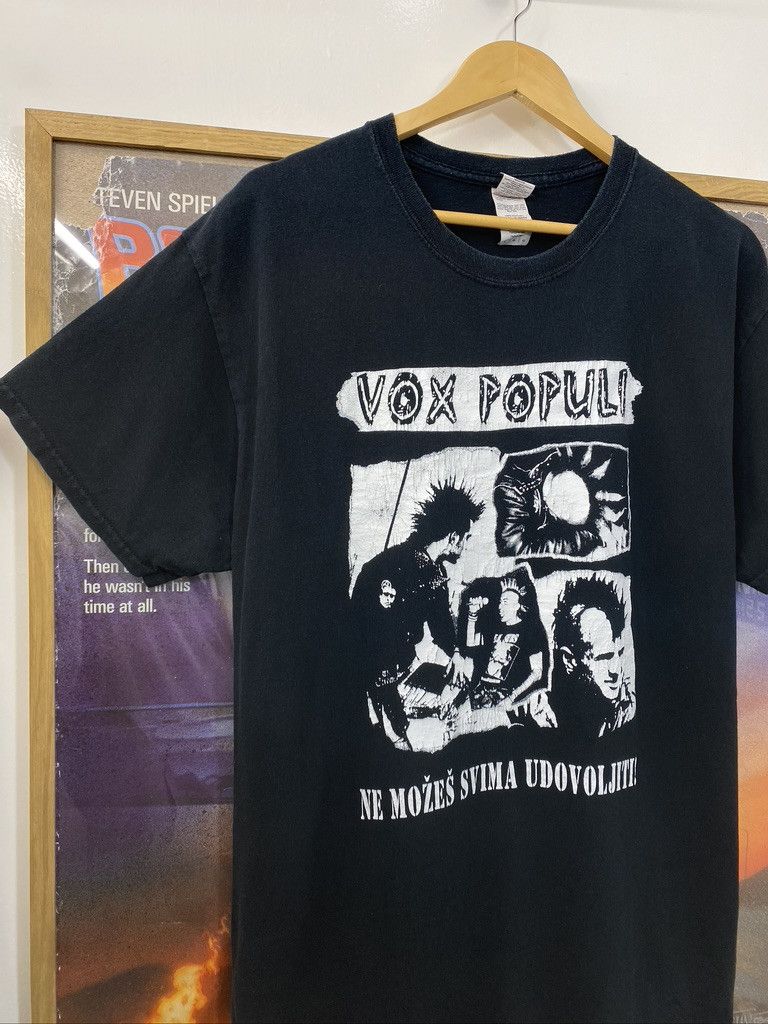 Band Tees × Gildan Vox Populi Ne Možeš Svima Udovoljiti Punk Band T Shirt Size US L / EU 52-54 / 3 - 3 Thumbnail