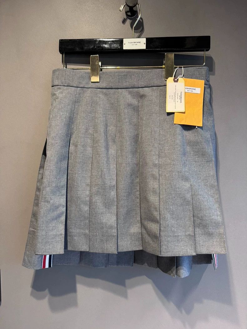 Thom Browne Classic pleated skirt 2503-Nextarrow