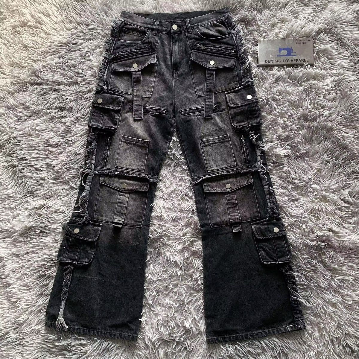 Jean Multi-Pocket Denim Pant Size US 36 / EU 52 - 1 Thumbnail