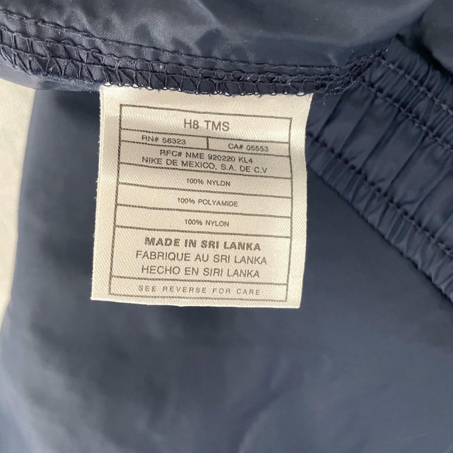 Nike VINTAGE Nike Jogger Pants Adult Medium Blue Athleisure 90s Logo Pockets Tapered Mens Size US 30 / EU 46 - 7 Thumbnail