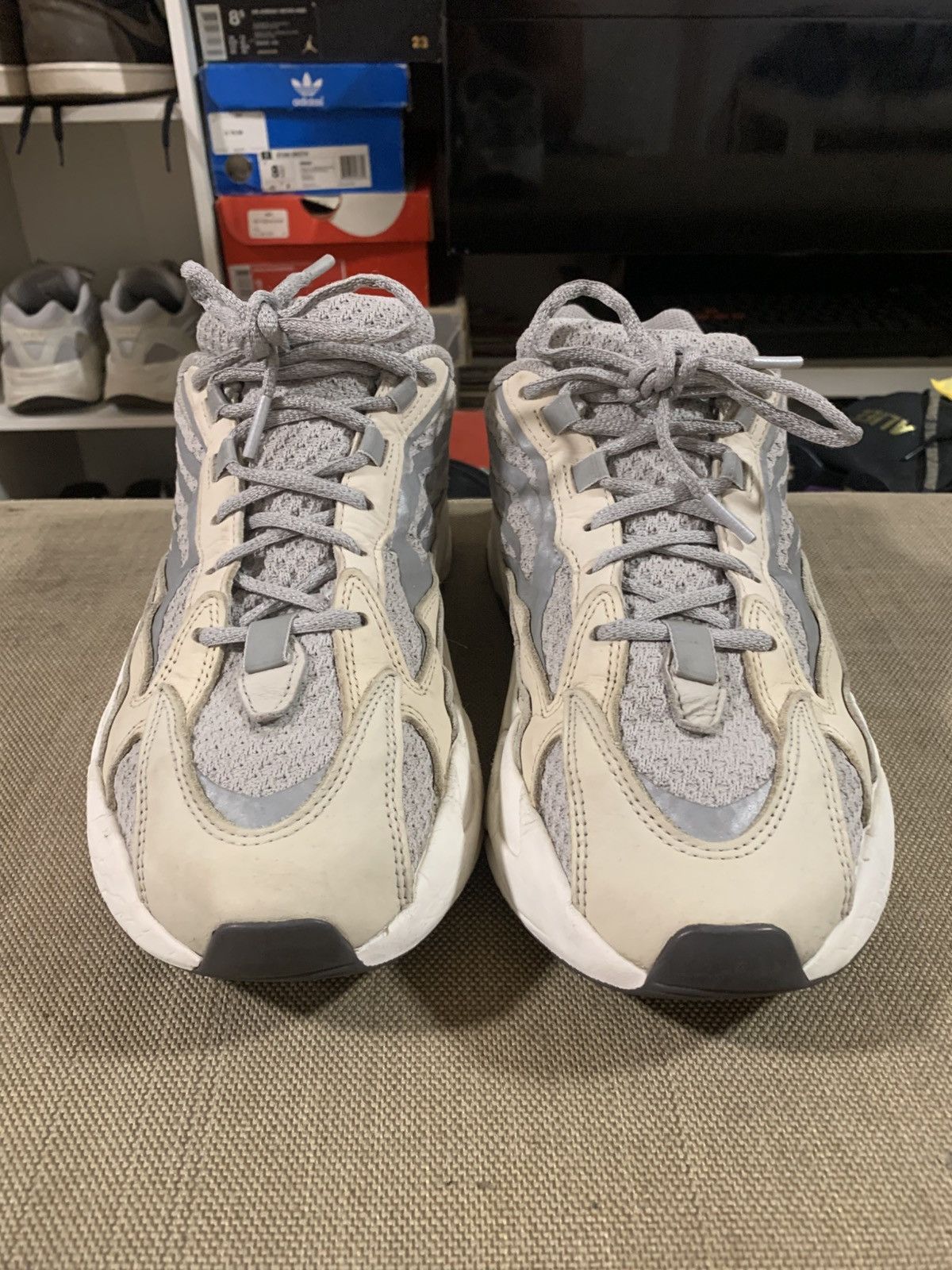 Adidas Adidas Yeezy Boost V2 Static Size 10.5 Size US 10.5 / EU 43-44 - 2 Thumbnail