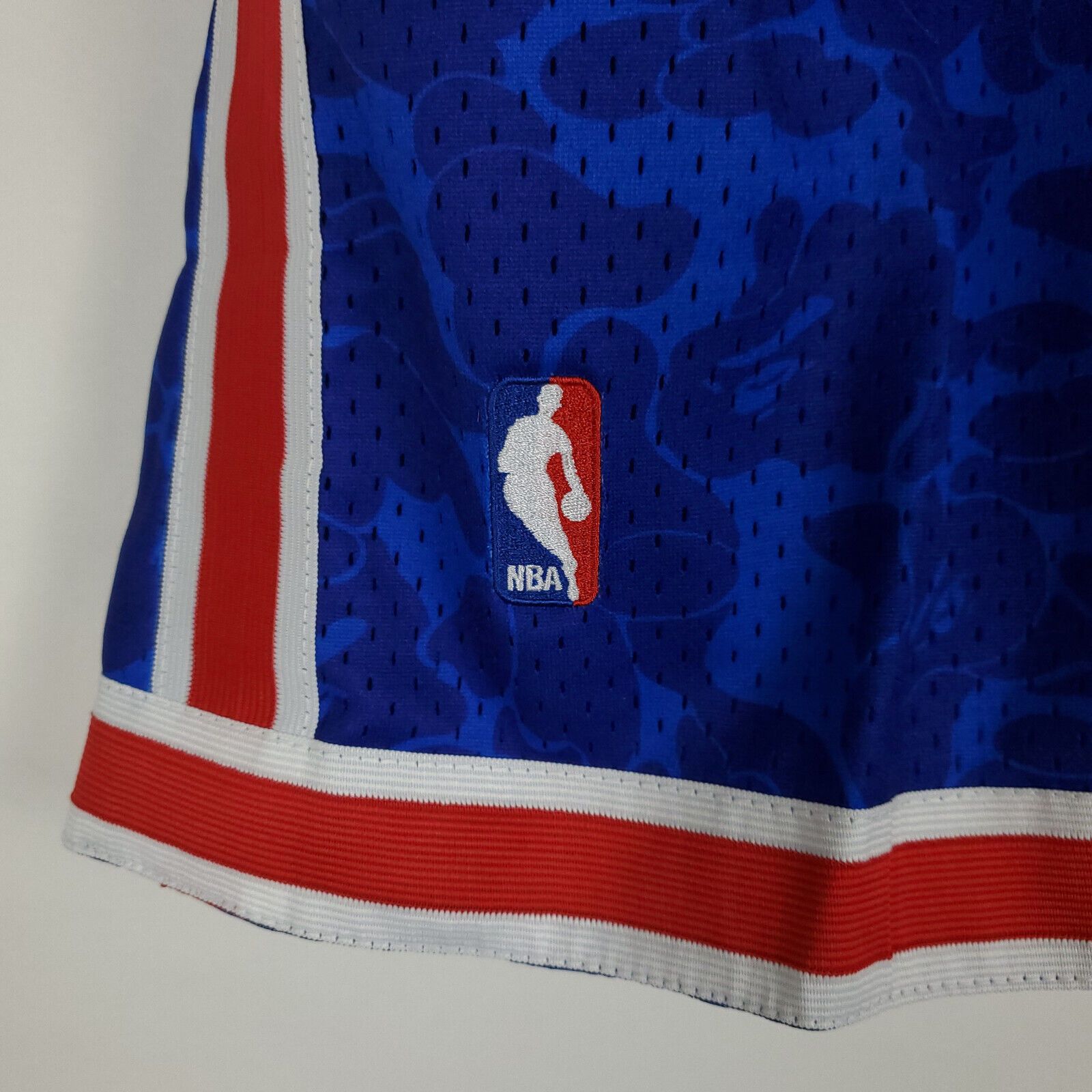Bape × Mitchell & Ness Bape x Mitchell & Ness New Jersey Nets Shorts Size US 30 / EU 46 - 6 Thumbnail