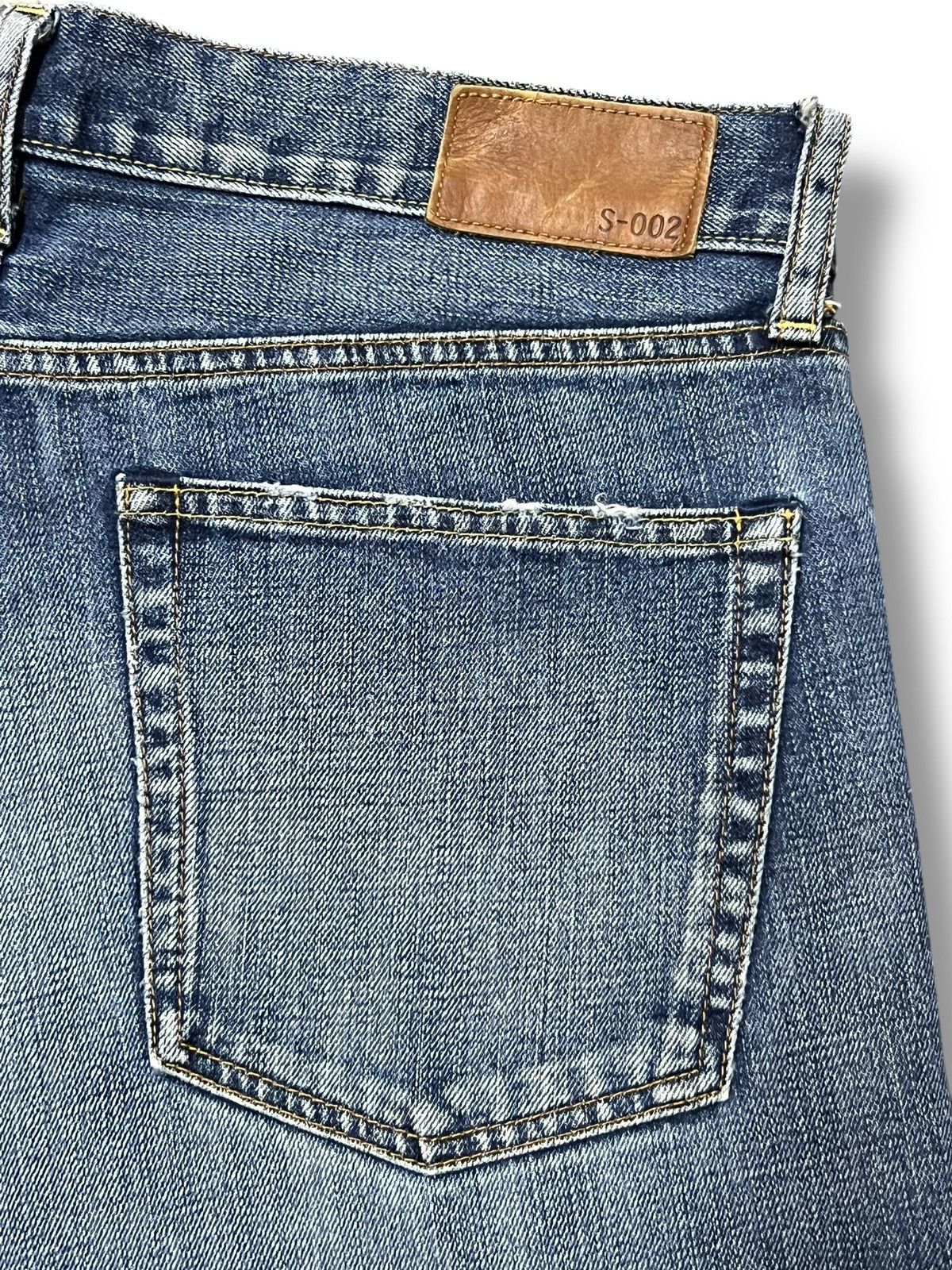 Uniqlo Loose Uniqlo S-002 Vintage Japan - Faded Mud Wash Jeans Size US 35 - 8 Thumbnail