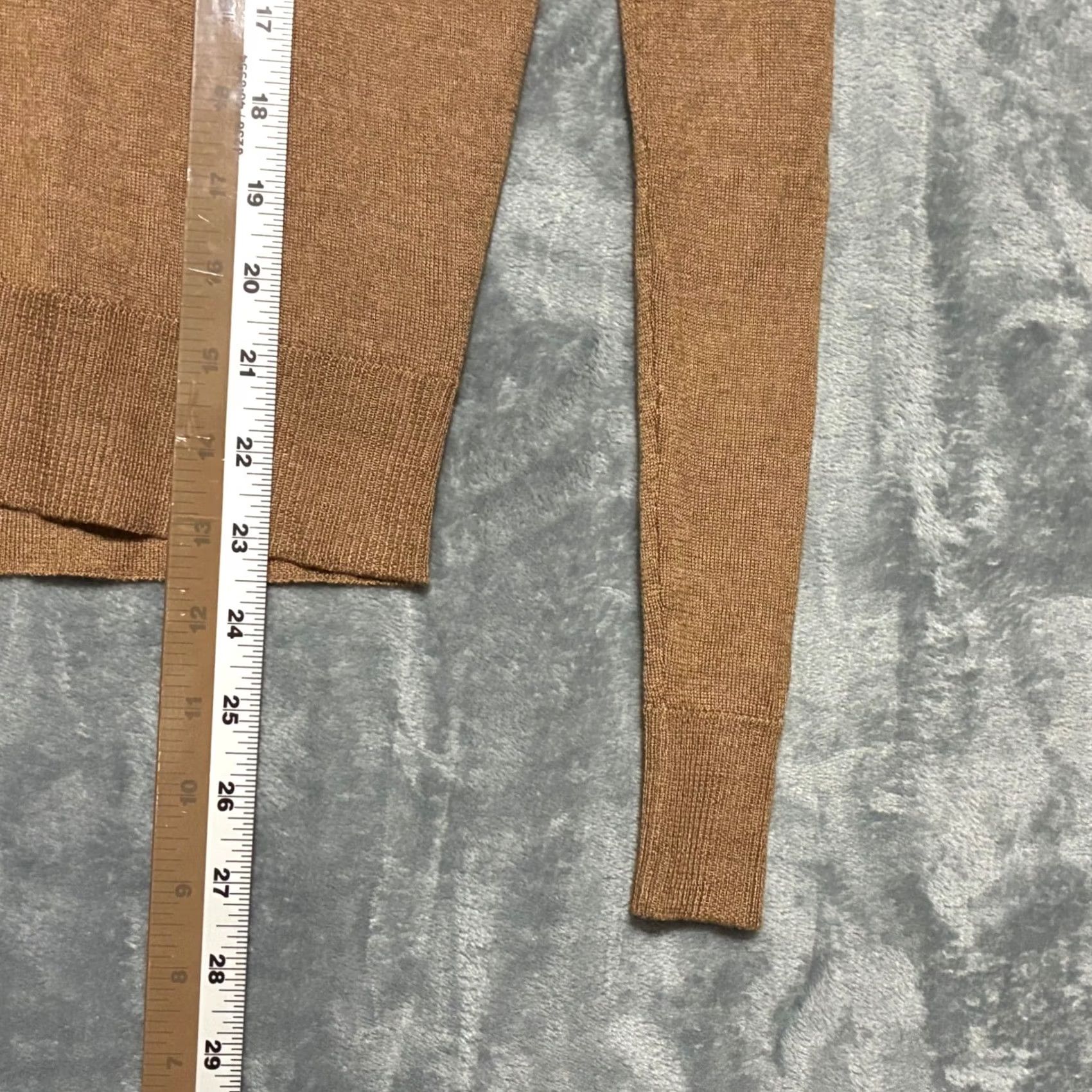 Theory EUC Theory Silk Cashmere V-Neck Pullover Sweater Womens S Camel Brown Size S / US 4 / IT 40 - 8 Thumbnail