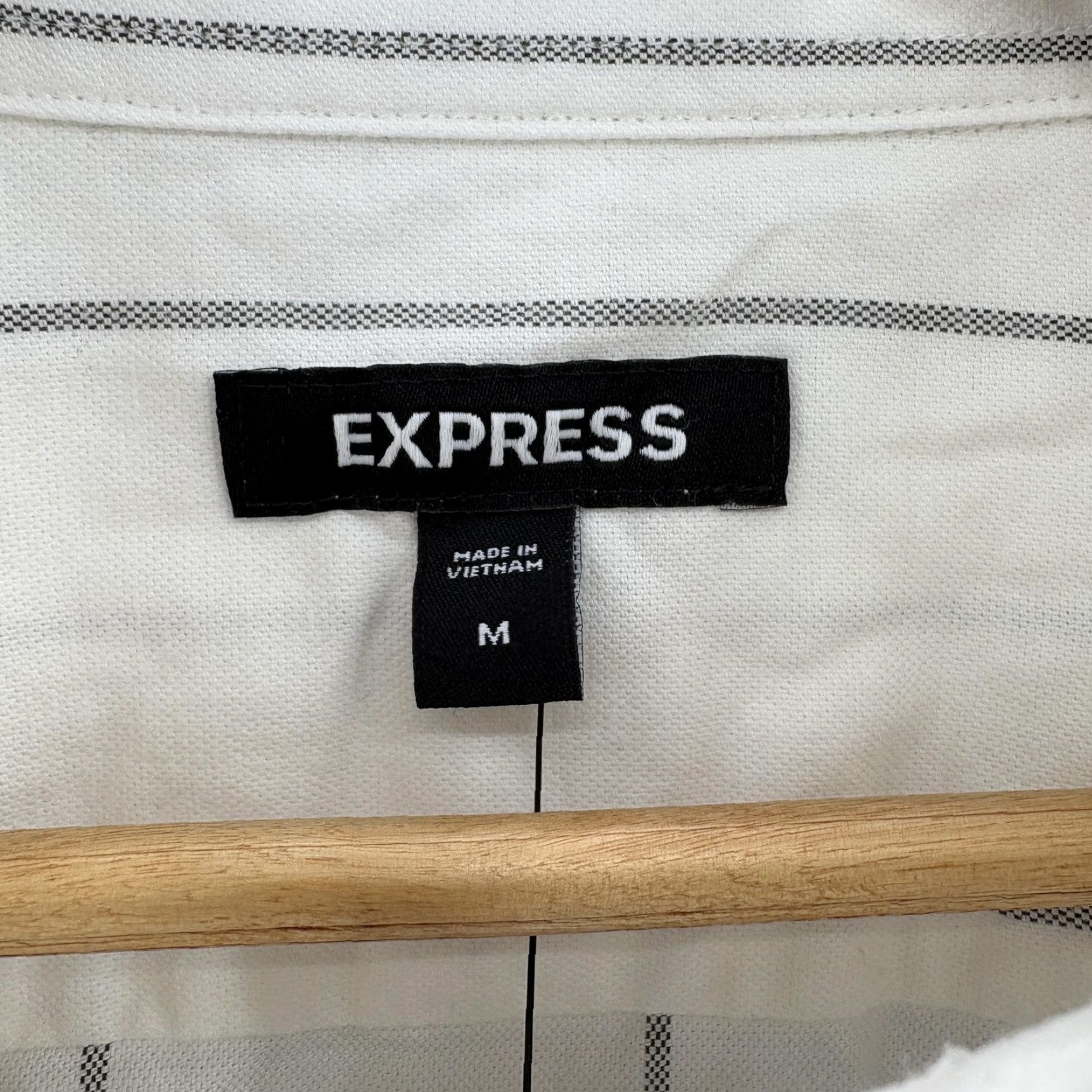 Express Express Shirt Mens Medium White Stripe Button-Down Long Sleeve Stretch Casual Size US M / EU 48-50 / 2 - 4 Thumbnail