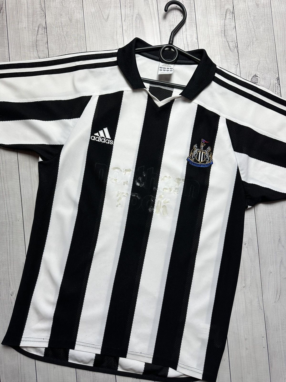 Adidas × Vintage Vintage adidas New Castle soccer jersey size S Size US S / EU 44-46 / 1 - 2 Thumbnail