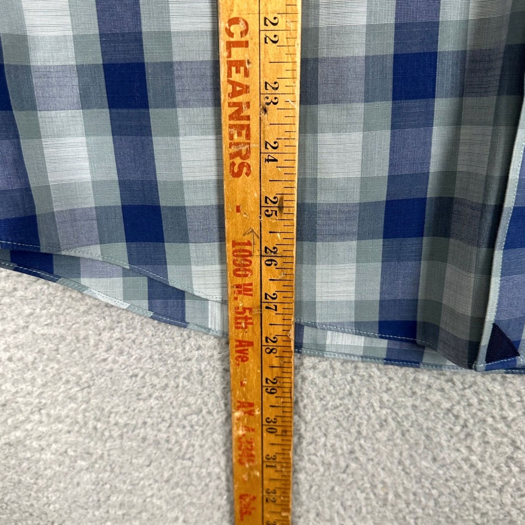 UNTUCKit UNTUCKit Shirt Button Down Mens M Blue Gray Check Wrinkle Free Long Sleeve Button-Up Regular Fit Cardinal Blue? Size US M / EU 48-50 / 2 - 6 Thumbnail