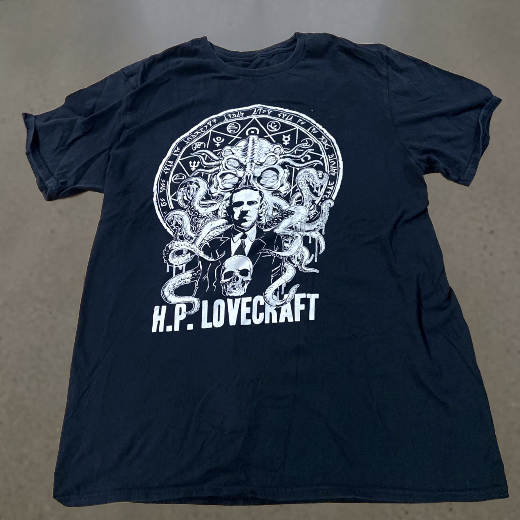 Vintage H.P. Lovecraft Cthulhu Black Medium Tshirt Black Occult Horror Shirt M Men Mens Size US M / EU 48-50 / 2 - 1 Thumbnail