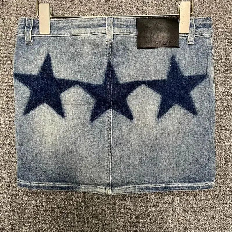 Other Givenchy Women's Blue Cotton Shorts . Size 23" - 2 Thumbnail