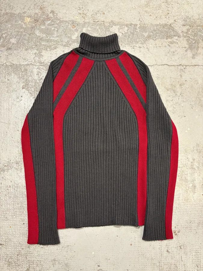 Dolce & Gabbana 2000s Dolce & Gabbana Grey & Red Turtleneck Size US S / EU 44-46 / 1 - 6 Thumbnail