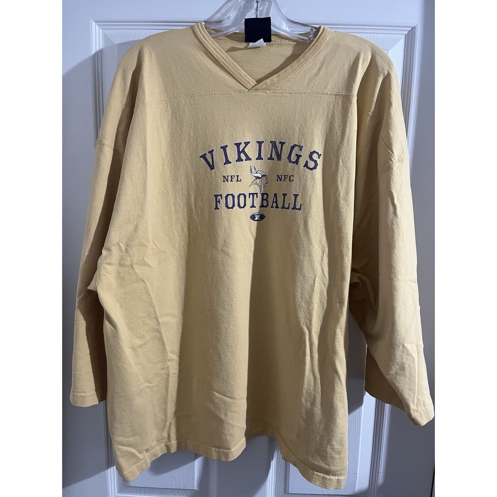NFL Vintage Minnesota Vikings Shirt 3/4 Sleeve Sz XL Yellow NFL Size US XL / EU 56 / 4 - 1 Thumbnail