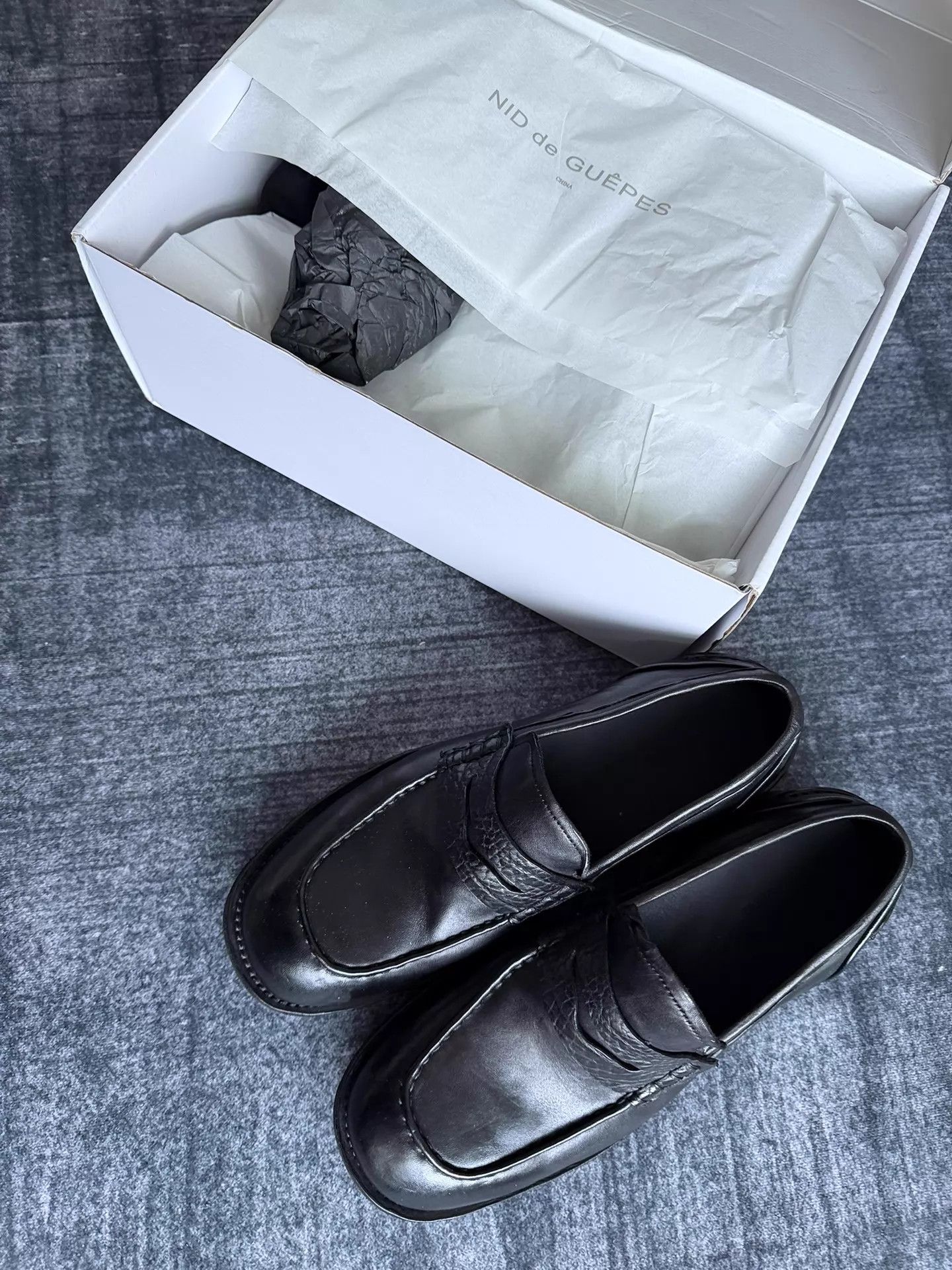 Nid De Guepes Nid De Guepes Horse Leather Dogtooth Sole Loafer 43 Size US 10 / EU 43 - 6 Thumbnail
