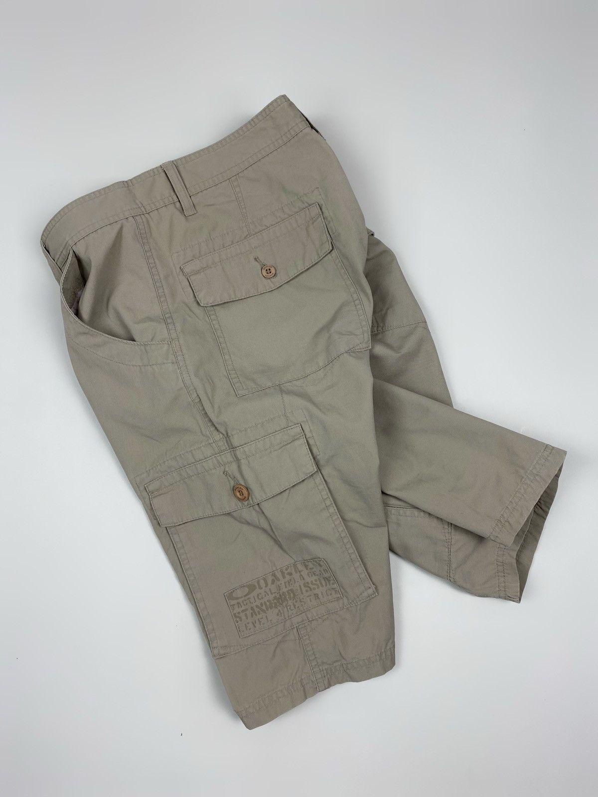 Oakley 2000’s Vintage Oakley Tactical Field Gear Khaki Cargo Shorts Size US 34 / EU 50 - 2 Thumbnail