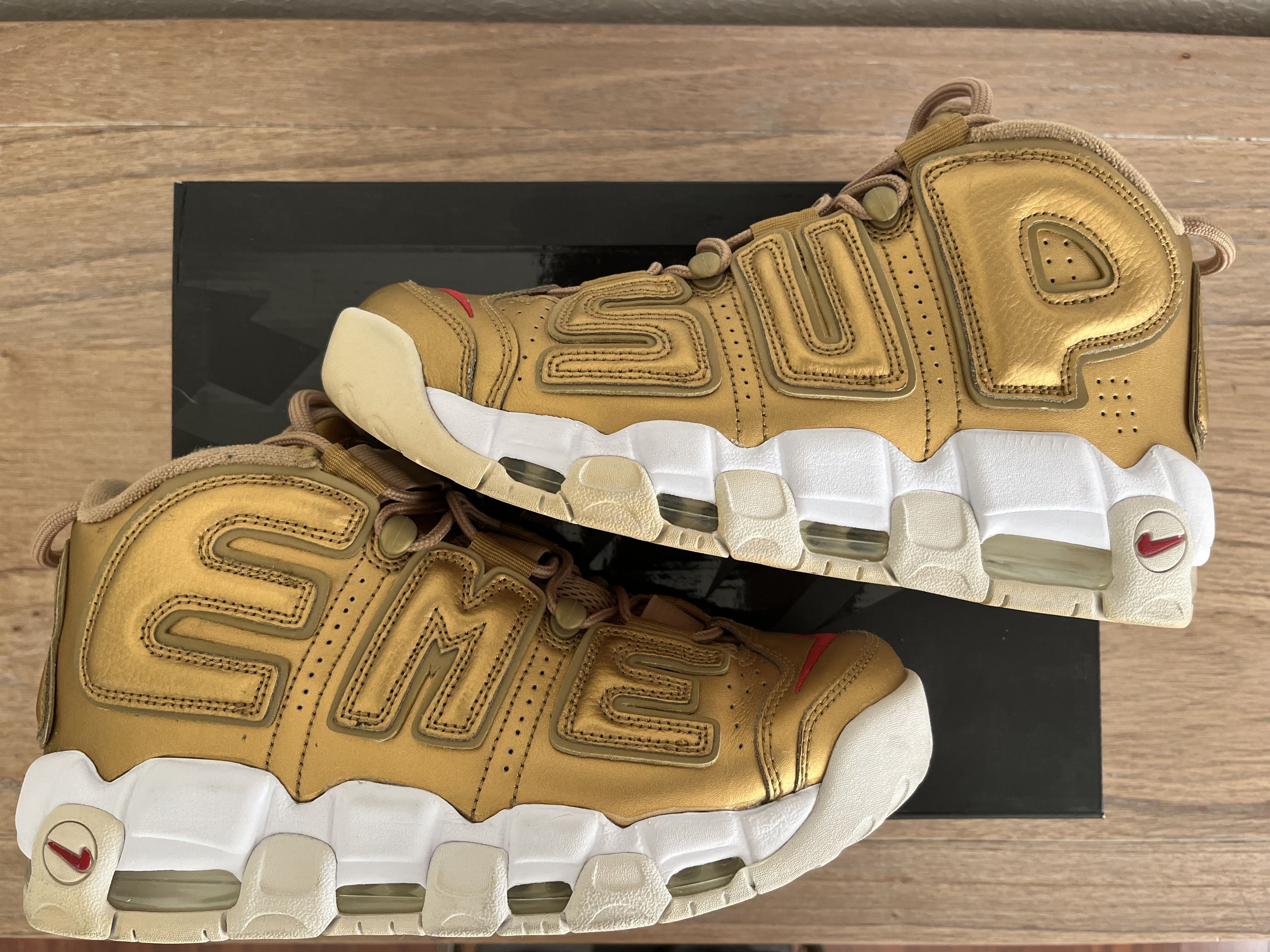 Nike × Supreme Supreme x Air More Uptempo ‘Metallic Gold’ Size US 8 / EU 41 - 4 Thumbnail