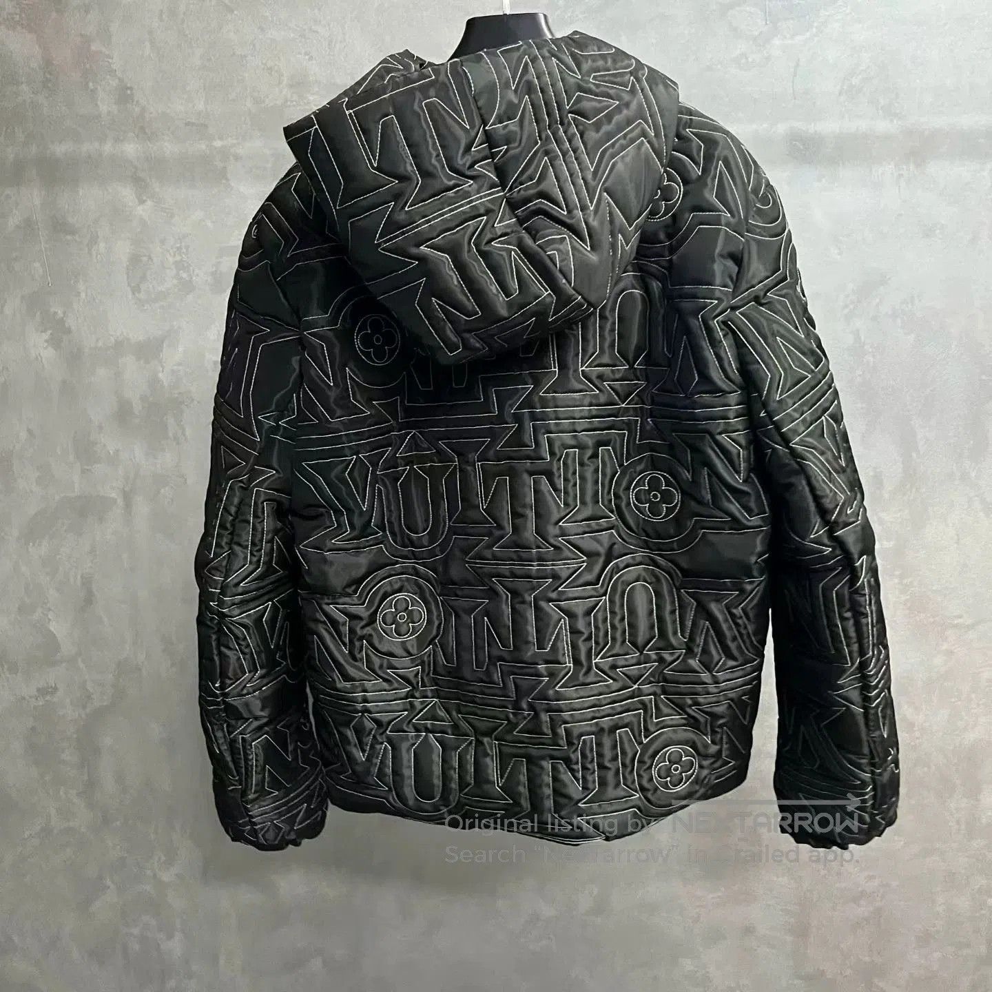 Louis Vuitton louis vuitton black hooded puffer jacket. Size US L / EU 52-54 / 3 - 5 Thumbnail