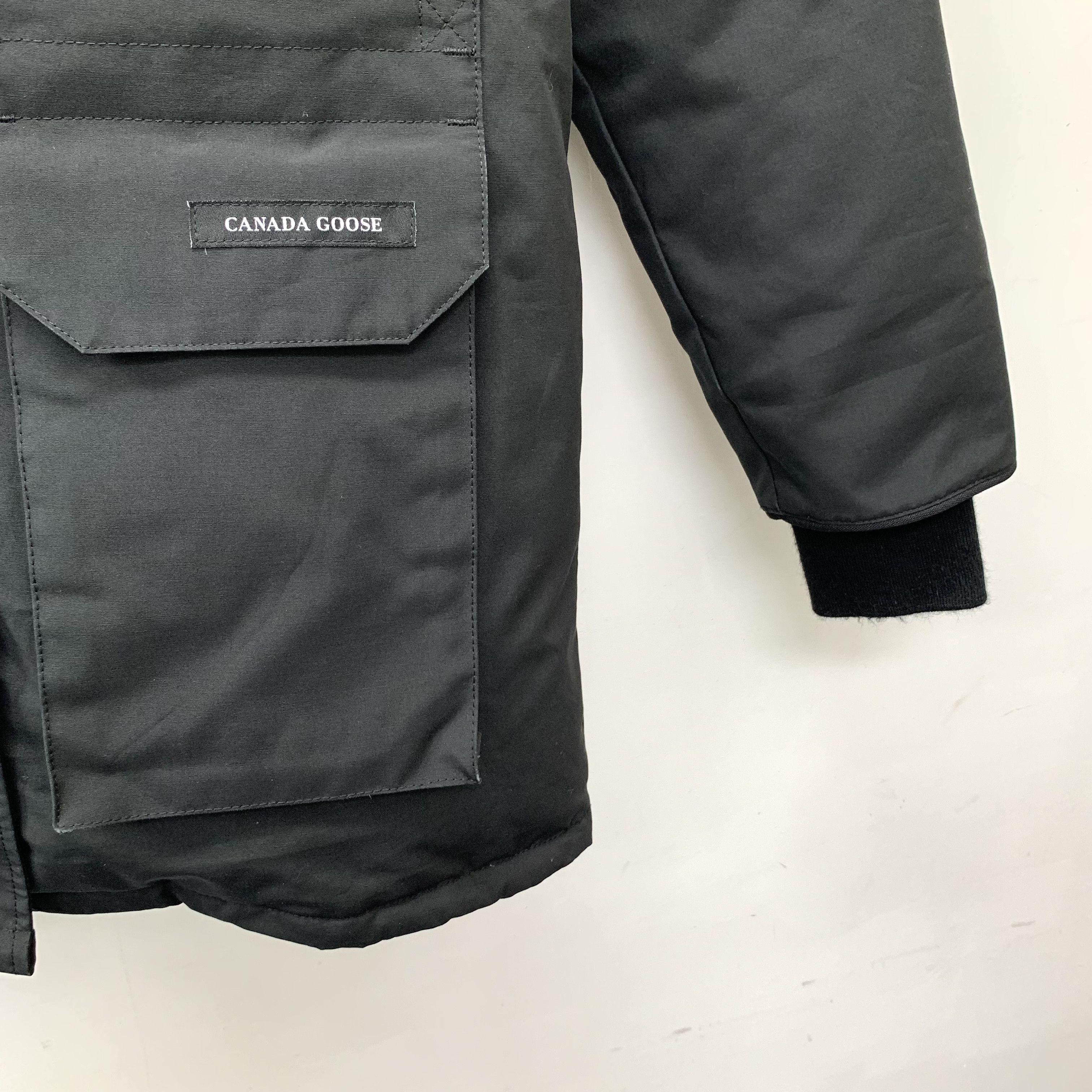 Canada Goose Canada Goose Expedition Hooded Down Jacket Black (M) Size US M / EU 48-50 / 2 - 4 Thumbnail
